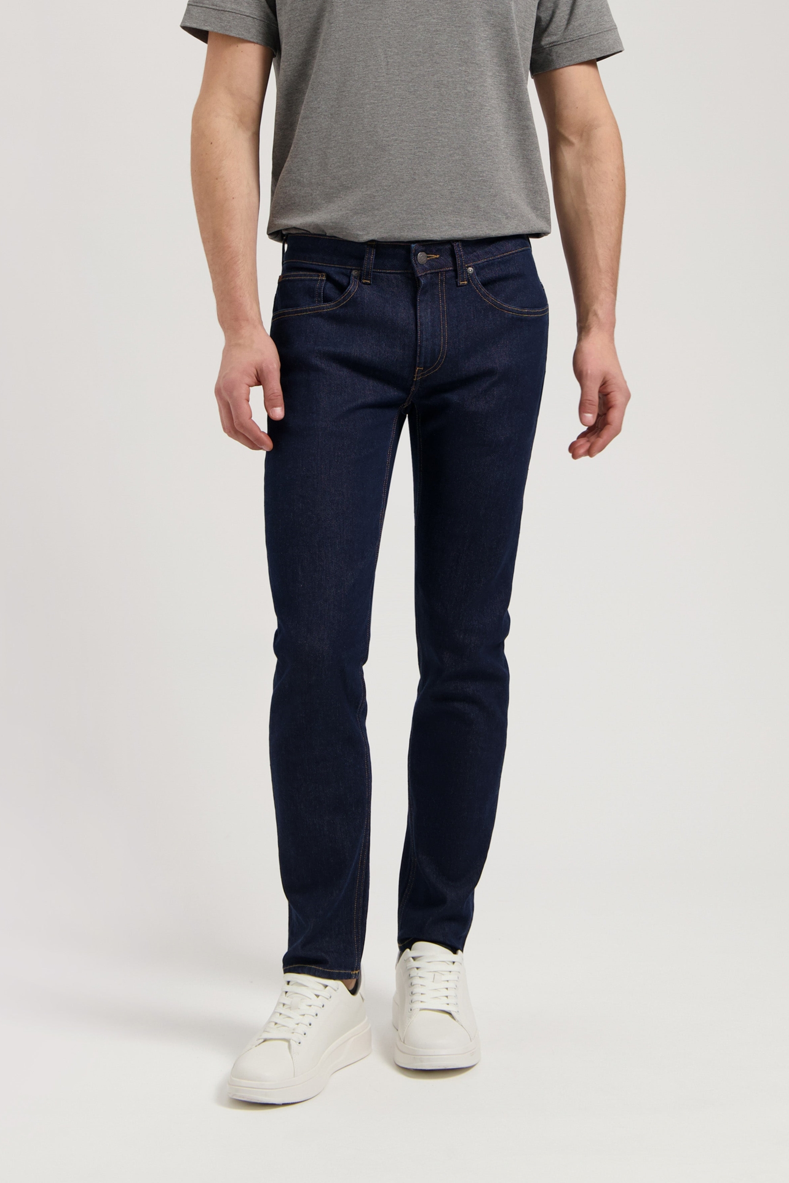 Image of MUD Jeans mannen vegan Jeans Low Tapered Dunn Strong Blue