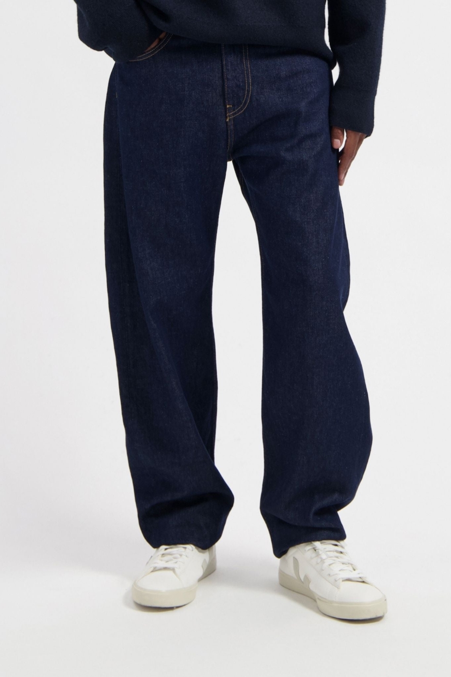 Image of MUD Jeans mannen vegan Ben Mid Baggy Dry Jeans In Donkerblauw