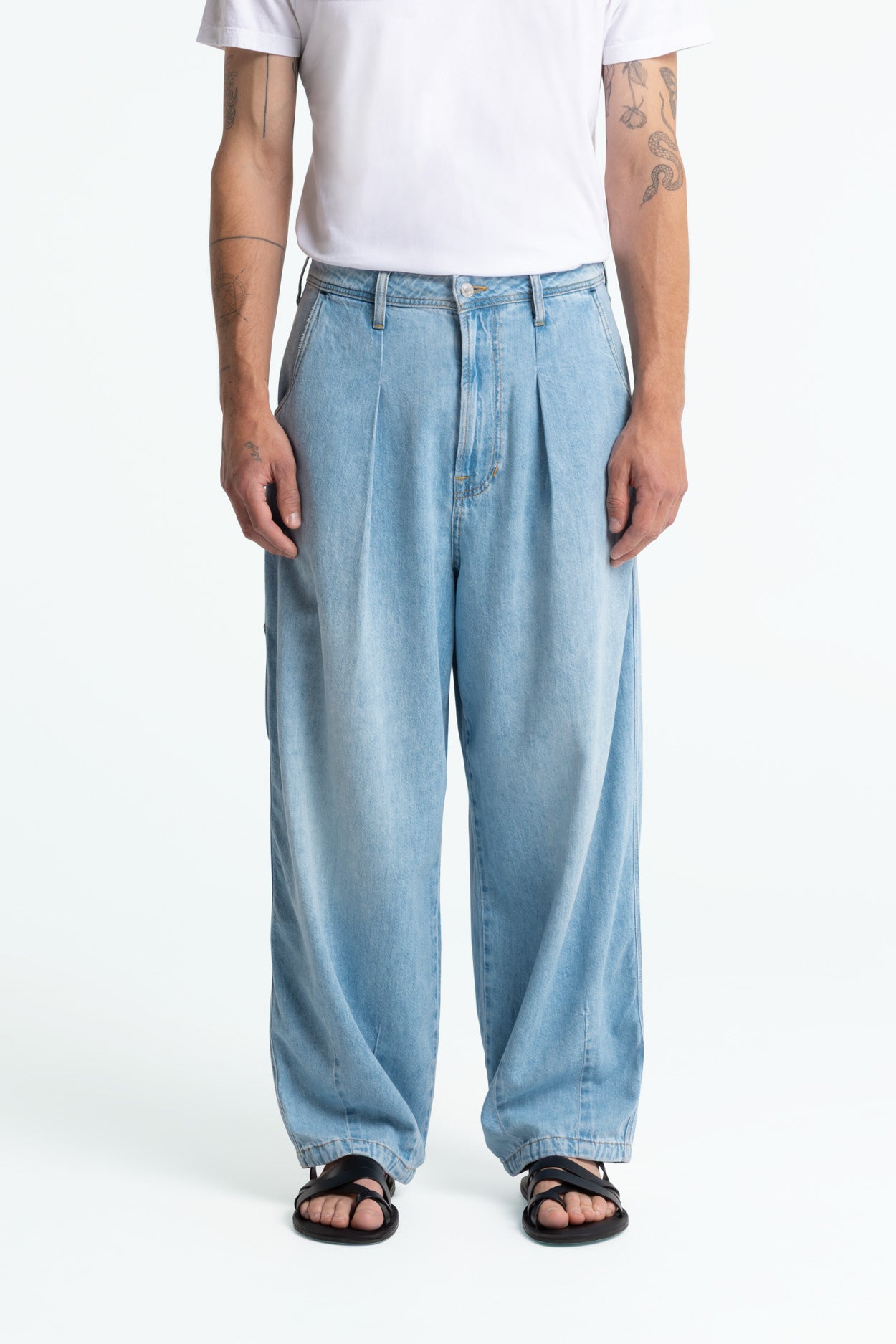 Image of Kings of Indigo mannen vegan Jeans Sabium Horcete Super Light Blue