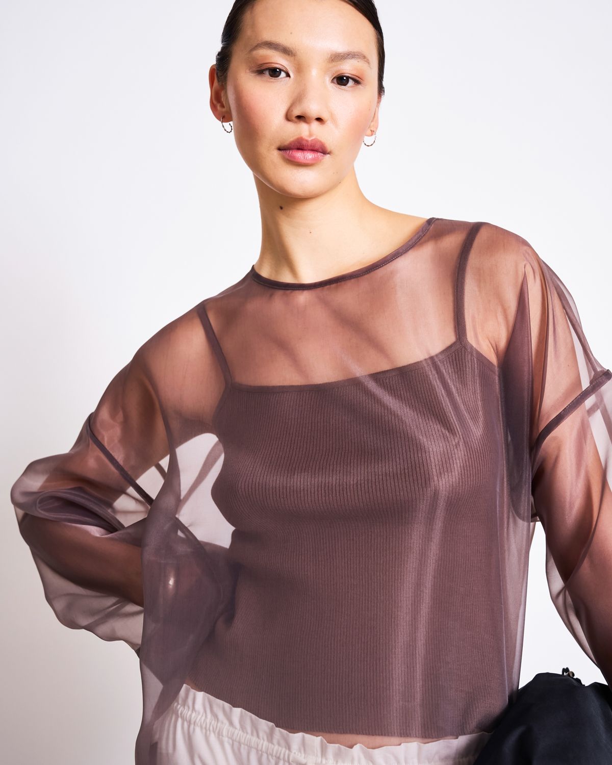 JAN 'N JUNE Organza Simia Mud Brown Met Lange Mouwen