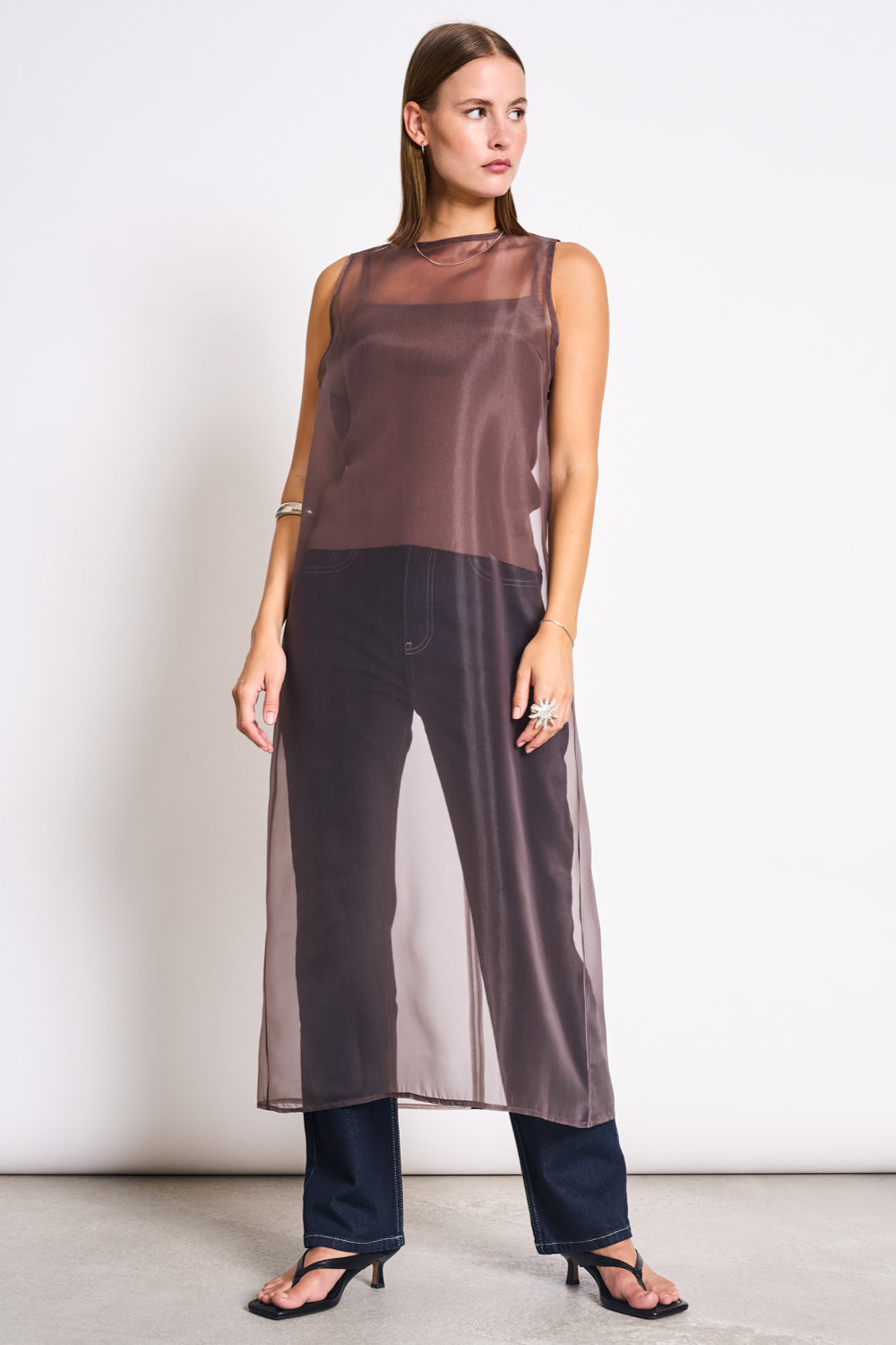 Image of JAN 'N JUNE dames vegan Midi-Jurk Van Organza, Seseli, Modderbruin