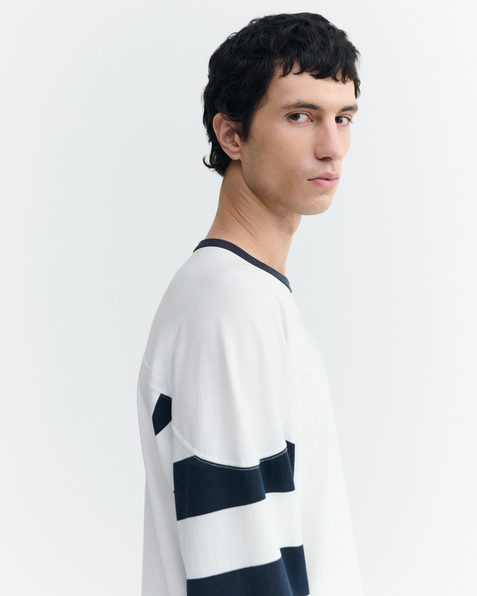 Thinking MU T-Shirt Met Lange Mouwen Van Brady White