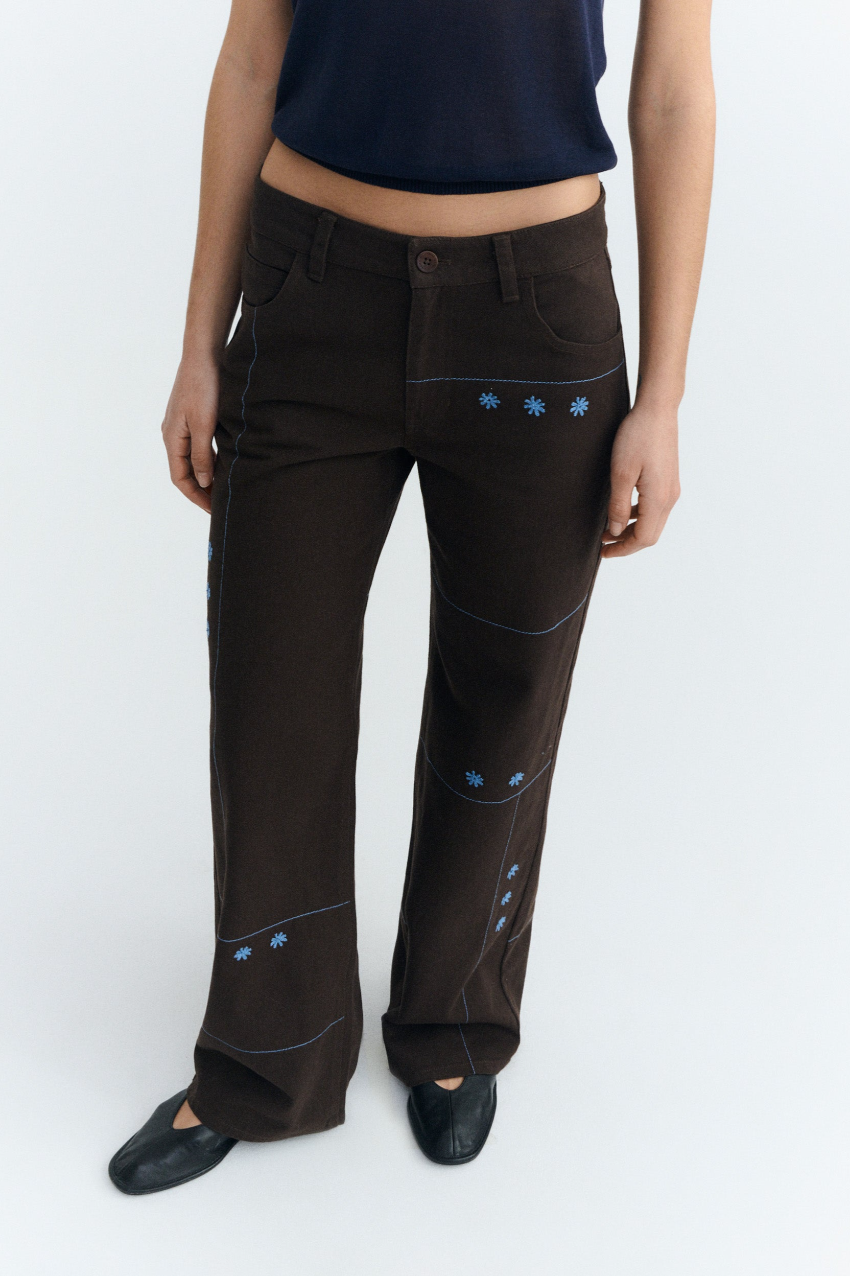 Image of Thinking MU dames vegan Broek Kettan Geborduurd Bruin