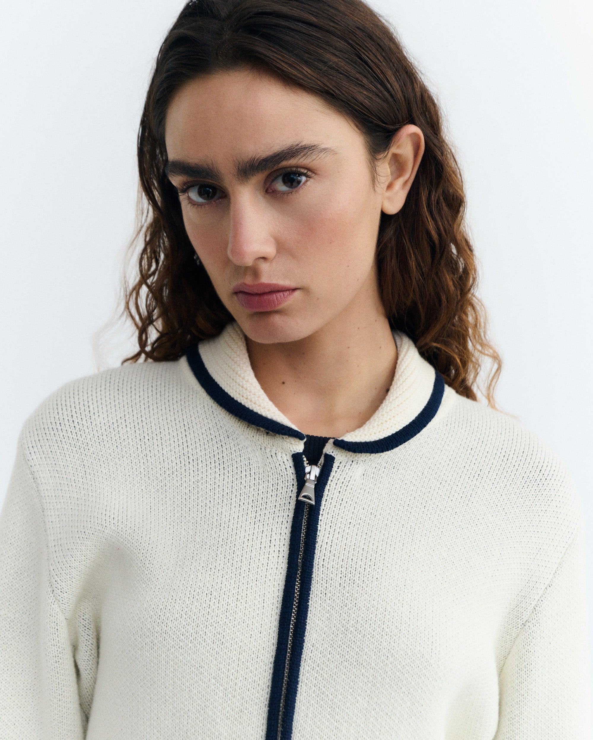 Thinking MU Cardigan Tessa Omnia Ecru