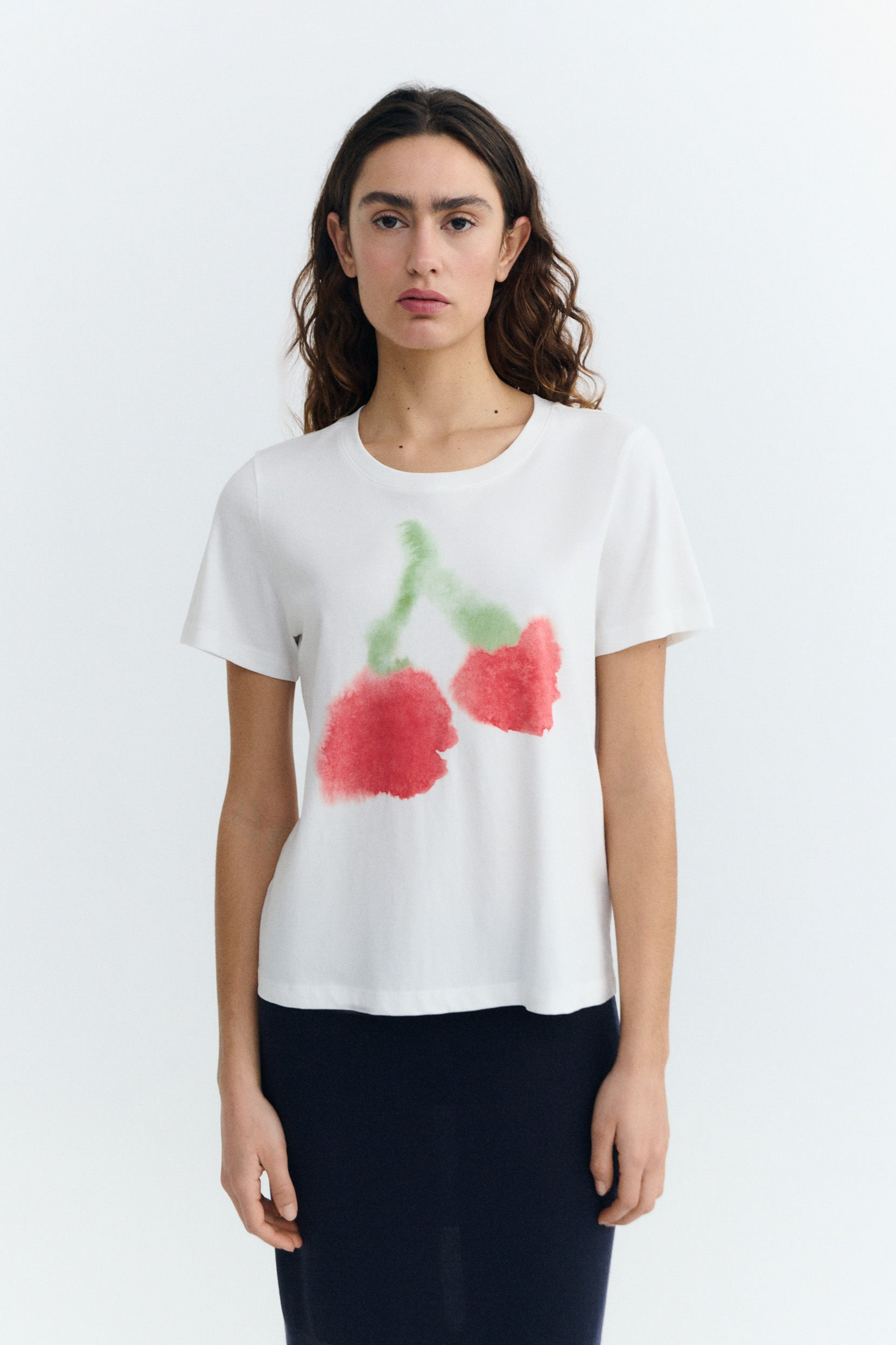 Image of Thinking MU dames vegan T-Shirt Blurry Cherry Ida White