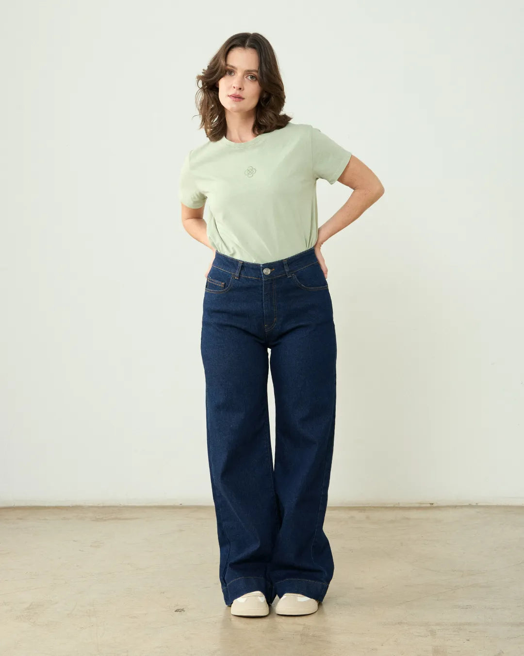 114301 - Damen vegan T-Shirt Blume GrÃ¼n