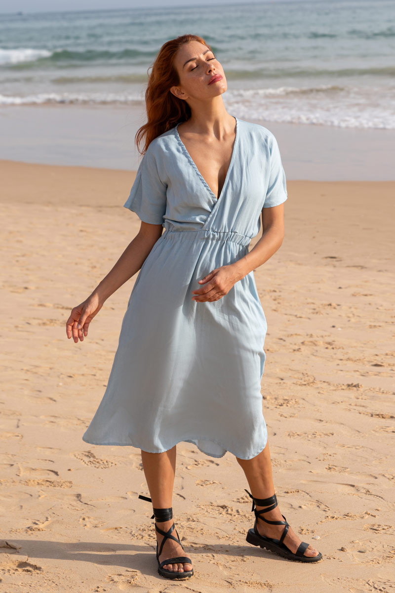 WiDDA Damen vegan Dress Joan Kimono Light Blue