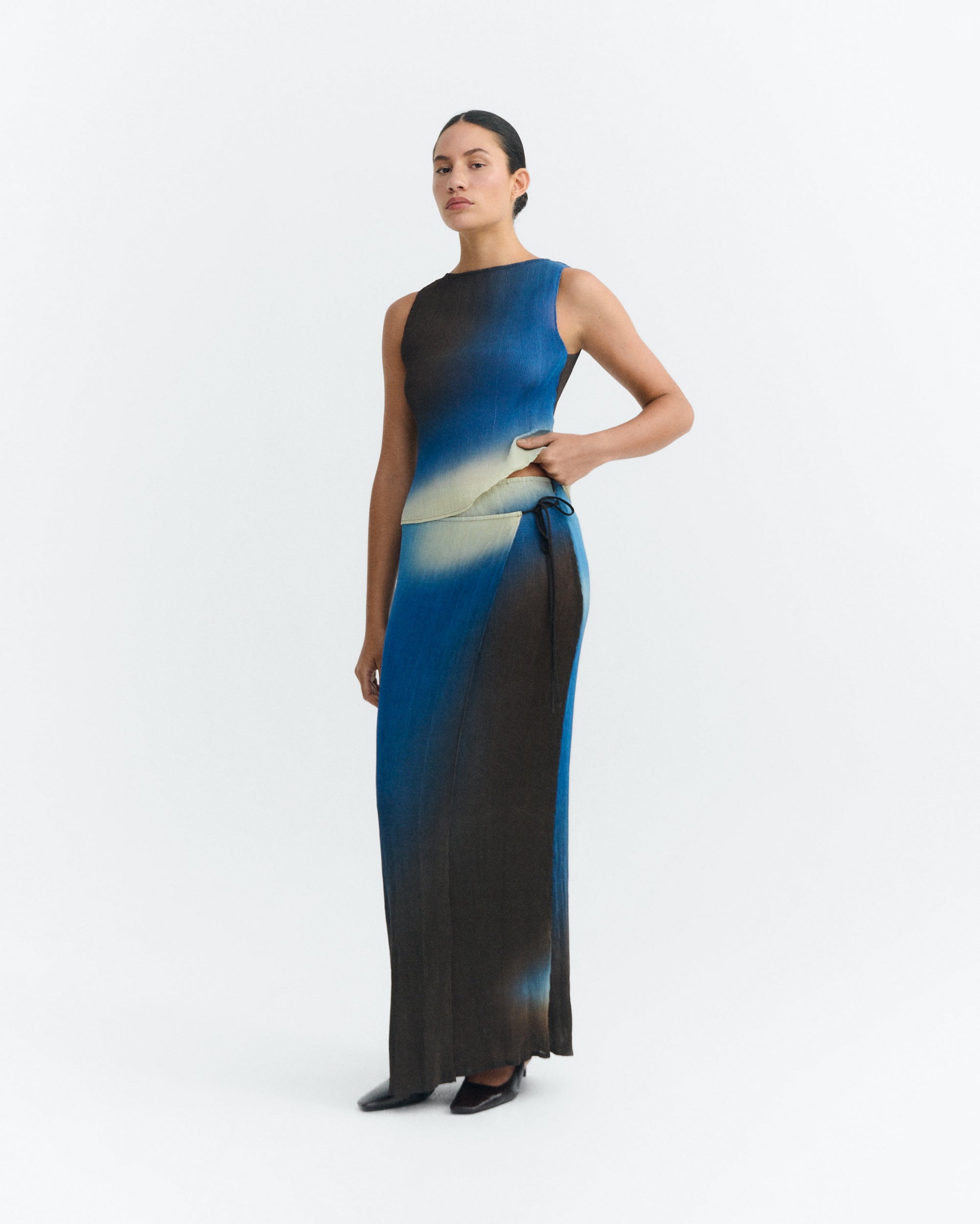 Thinking MU Long Skirt Pauline Glass Pleated Brown