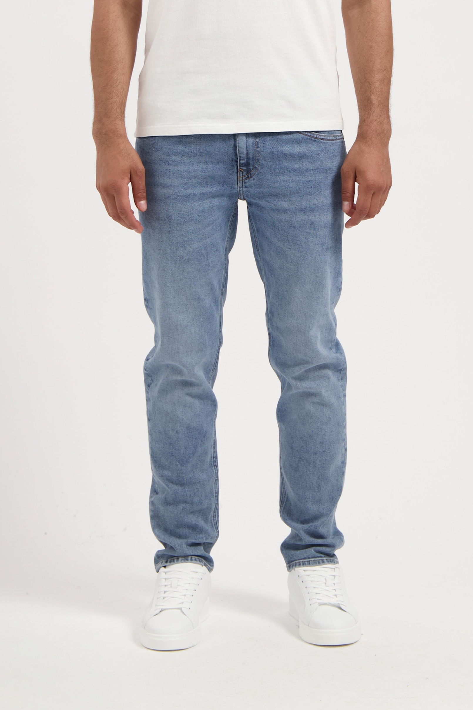 MUD Jeans Herren vegan Jeans Low Tapered Dunn Stahlblau