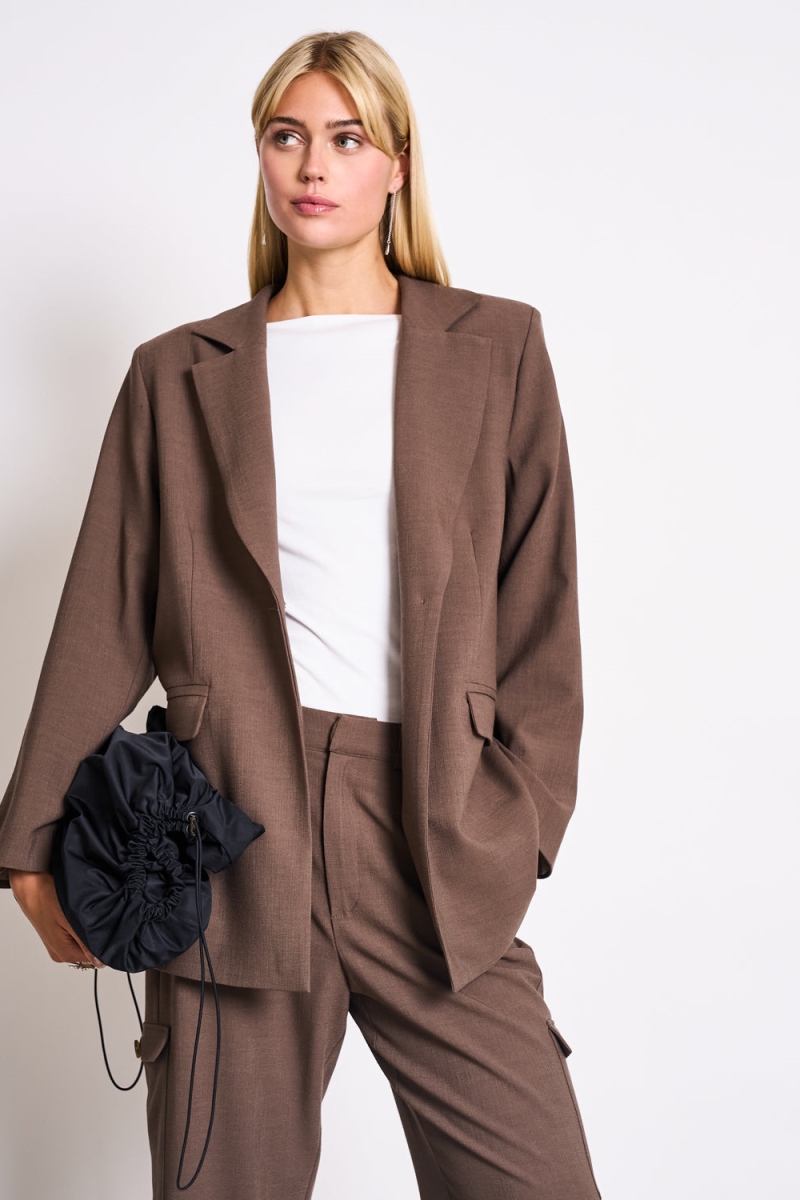 JAN 'N JUNE Damen vegan Blazer Mit Geschlitztem Rücken Jels Clay Brown