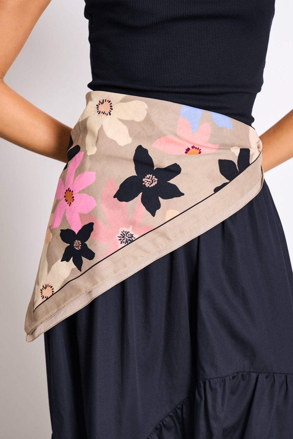 JAN 'N JUNE Scarf Vad Wild Bloom Print