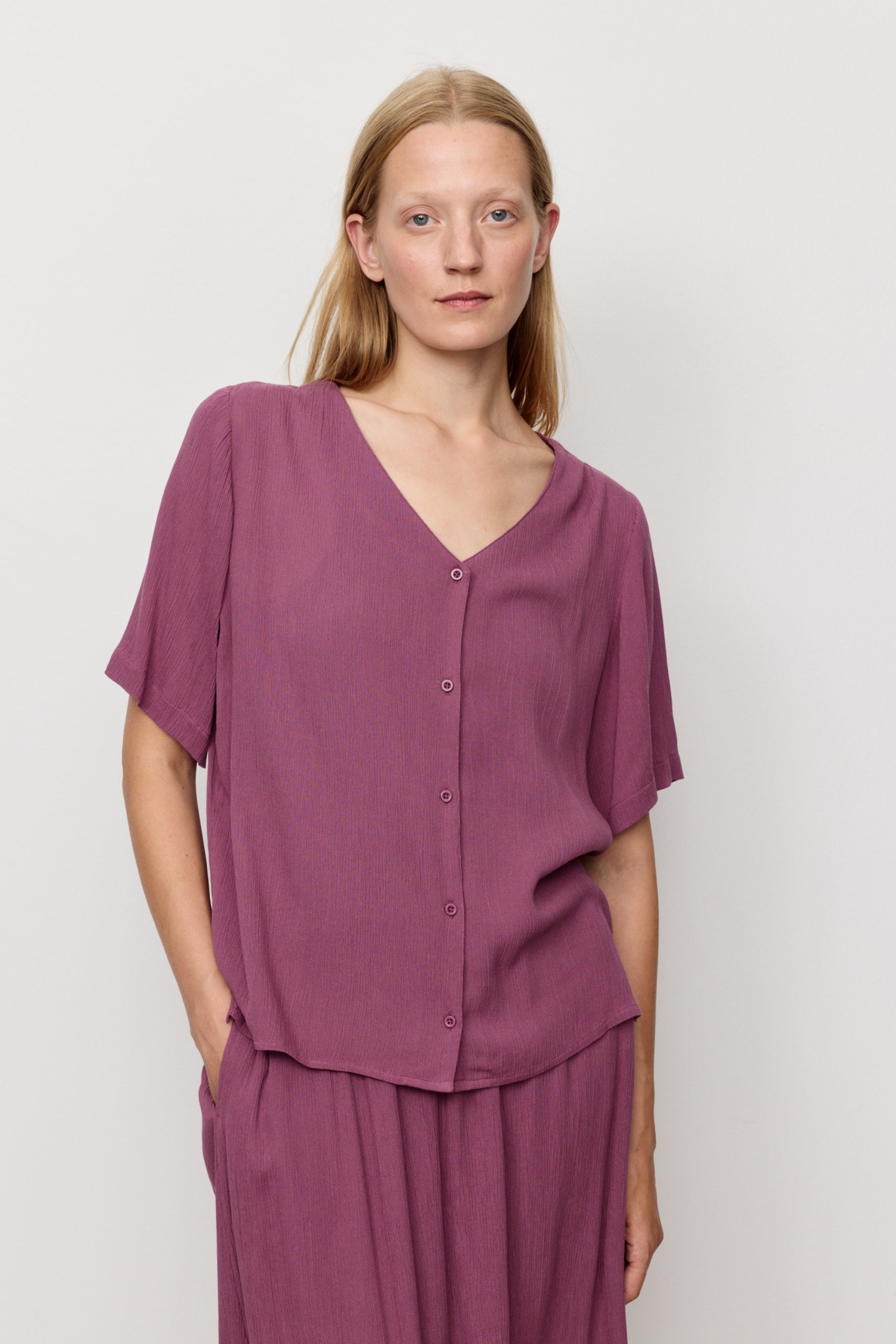 Recolution Damen vegan Bluse Spirea Dark Tulip