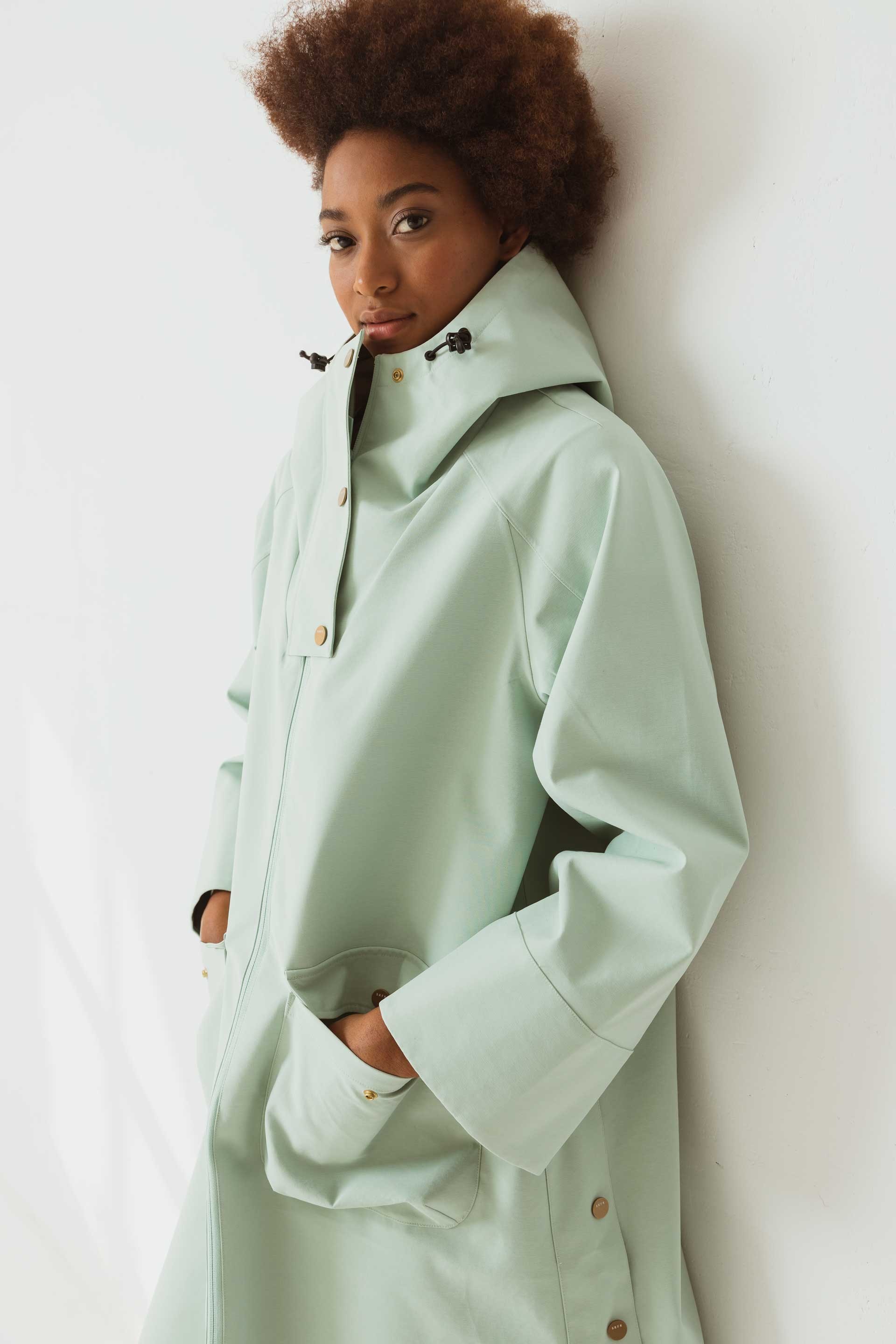SKFK womens vegan Raincoat Jasone Green