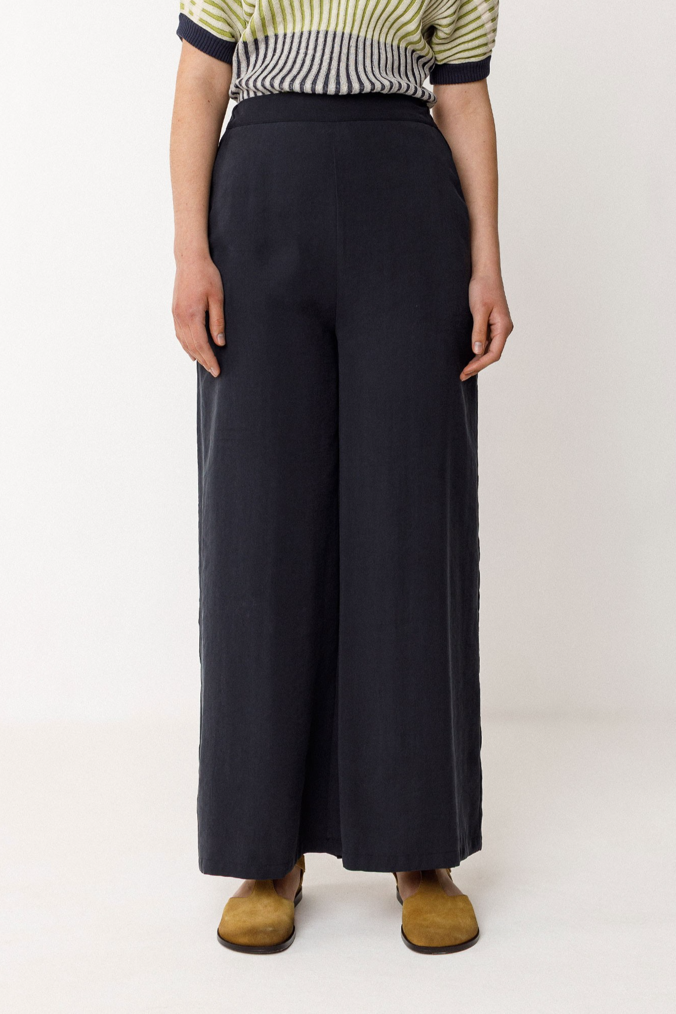 Image of SKFK dames vegan Broek Klodin Zwart