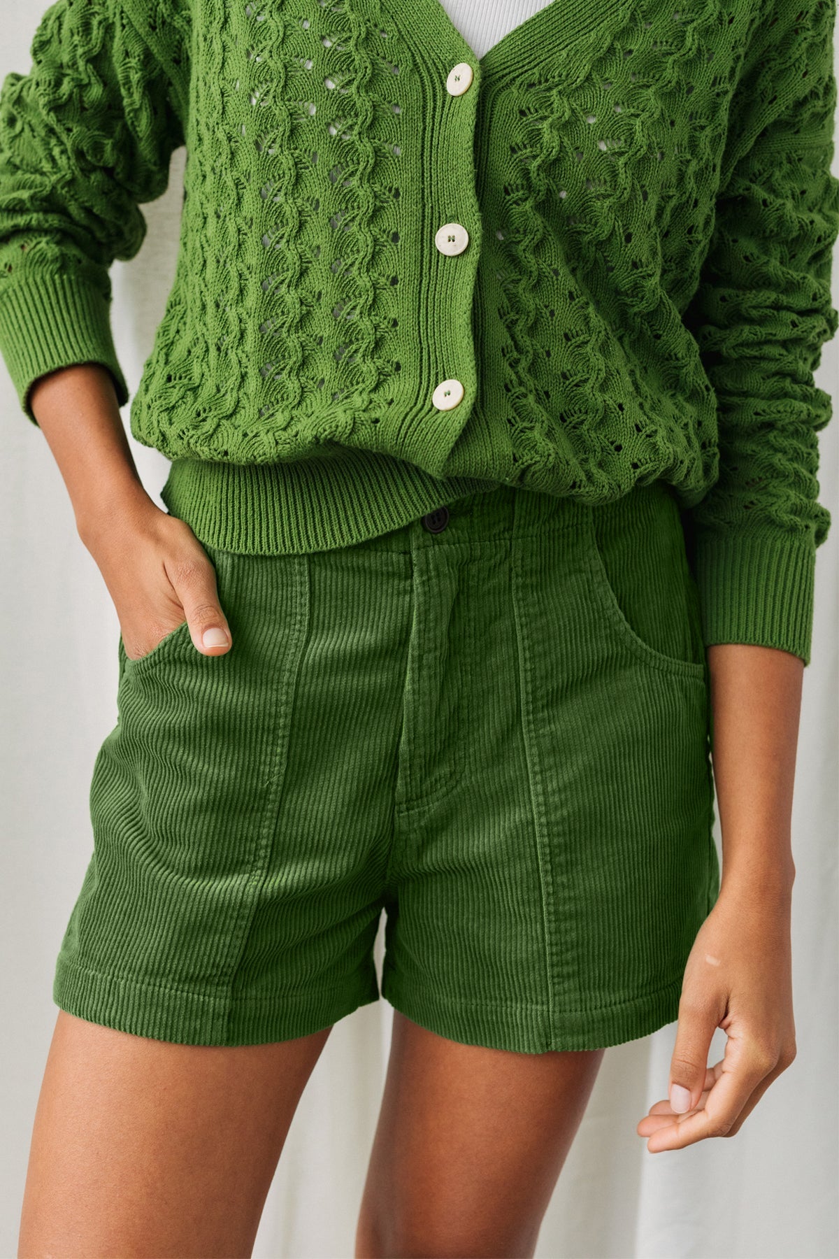 TWOTHIRDS Damen vegan Shorts Cockatoo Grasgrün