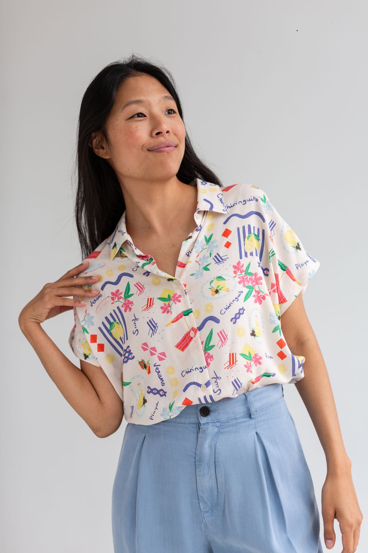 Image of TWOTHIRDS dames vegan Shirt Hurissalo Chiringuito Print