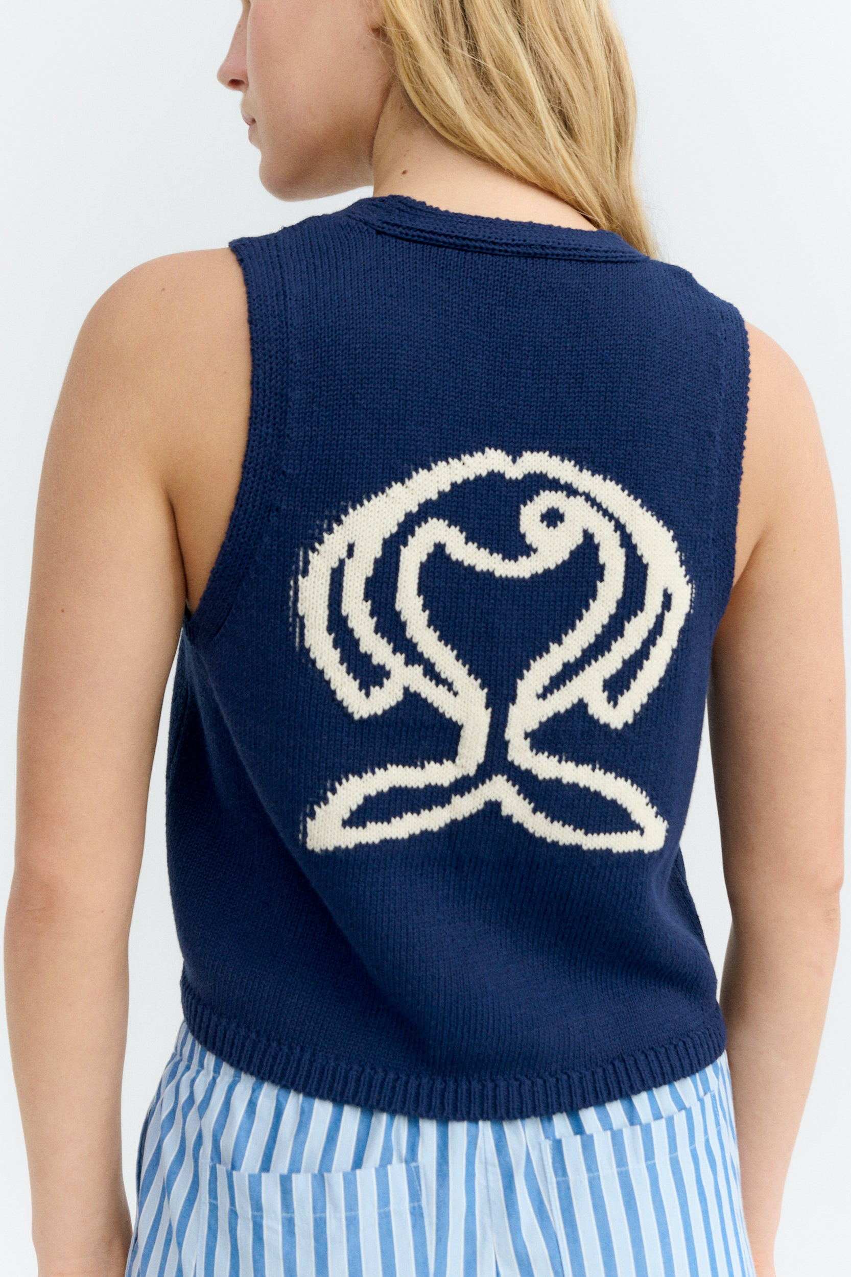 Image of Thinking MU dames vegan Gebreid Vest Met Vismotief, Marineblauw