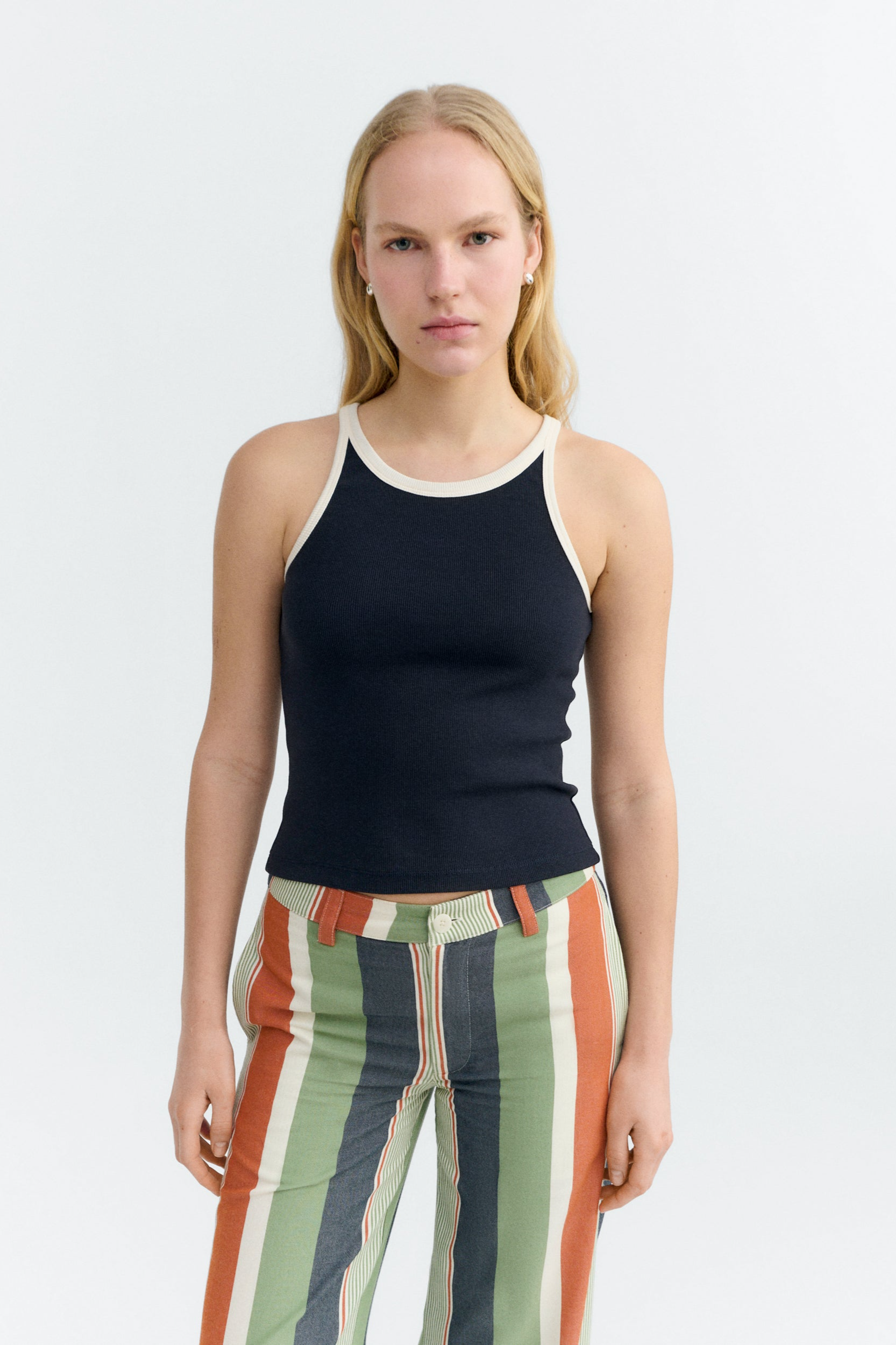 Image of Thinking MU dames vegan Top Harriet Marineblauw Wit Contrast