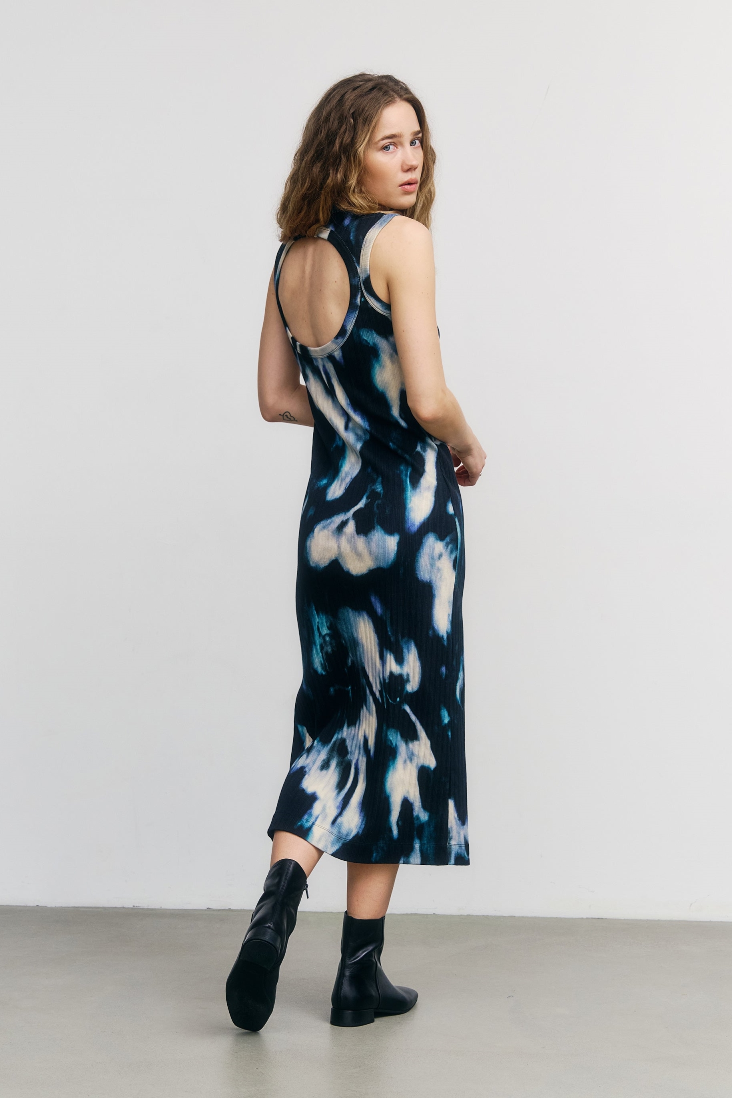 Rotholz Damen vegan Kleid Ribbed Tie Dye True Black