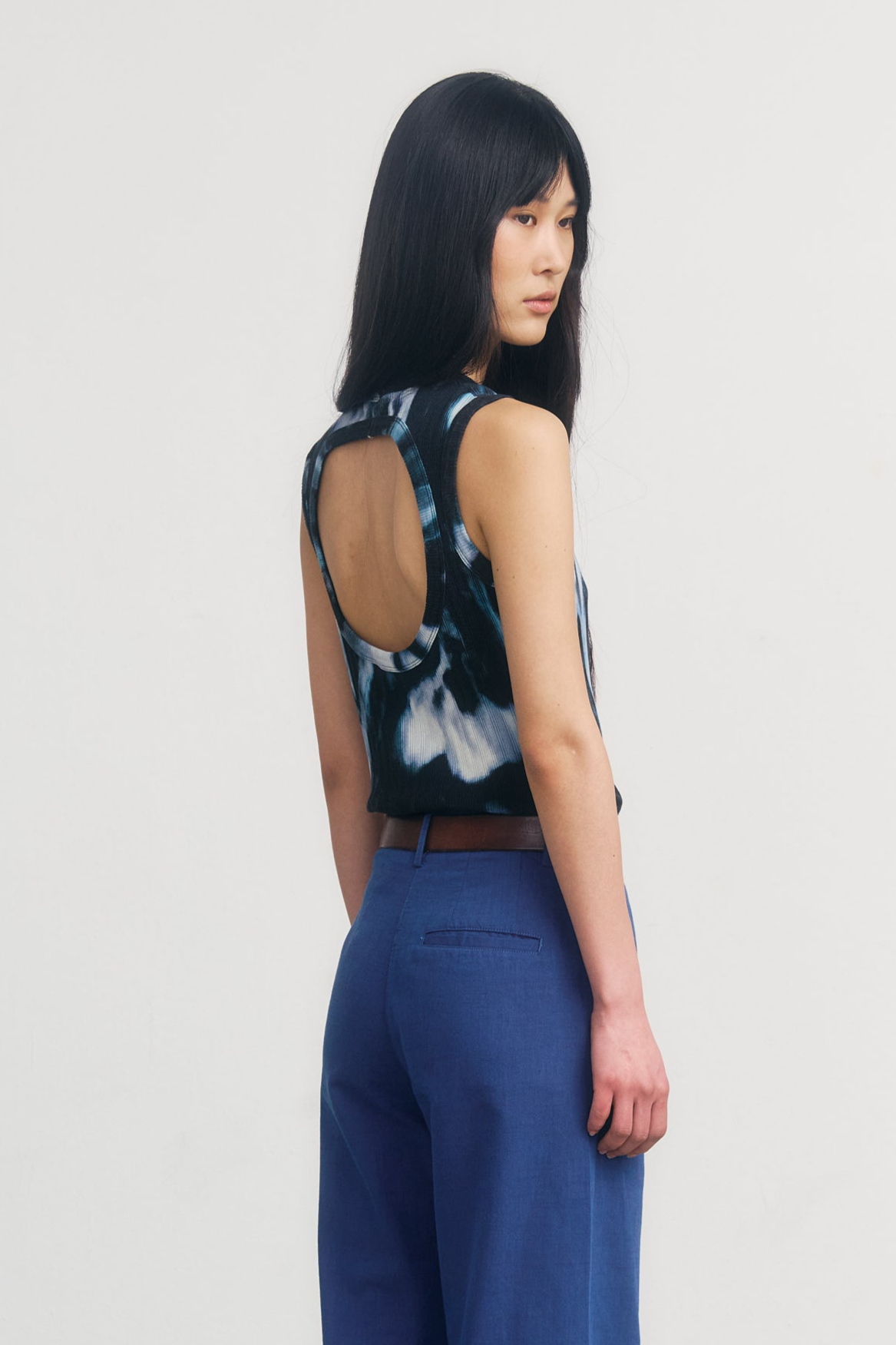 Image of Rotholz dames vegan Top Met Ribbels En Tie-Dye Afwerking, Echt Zwart