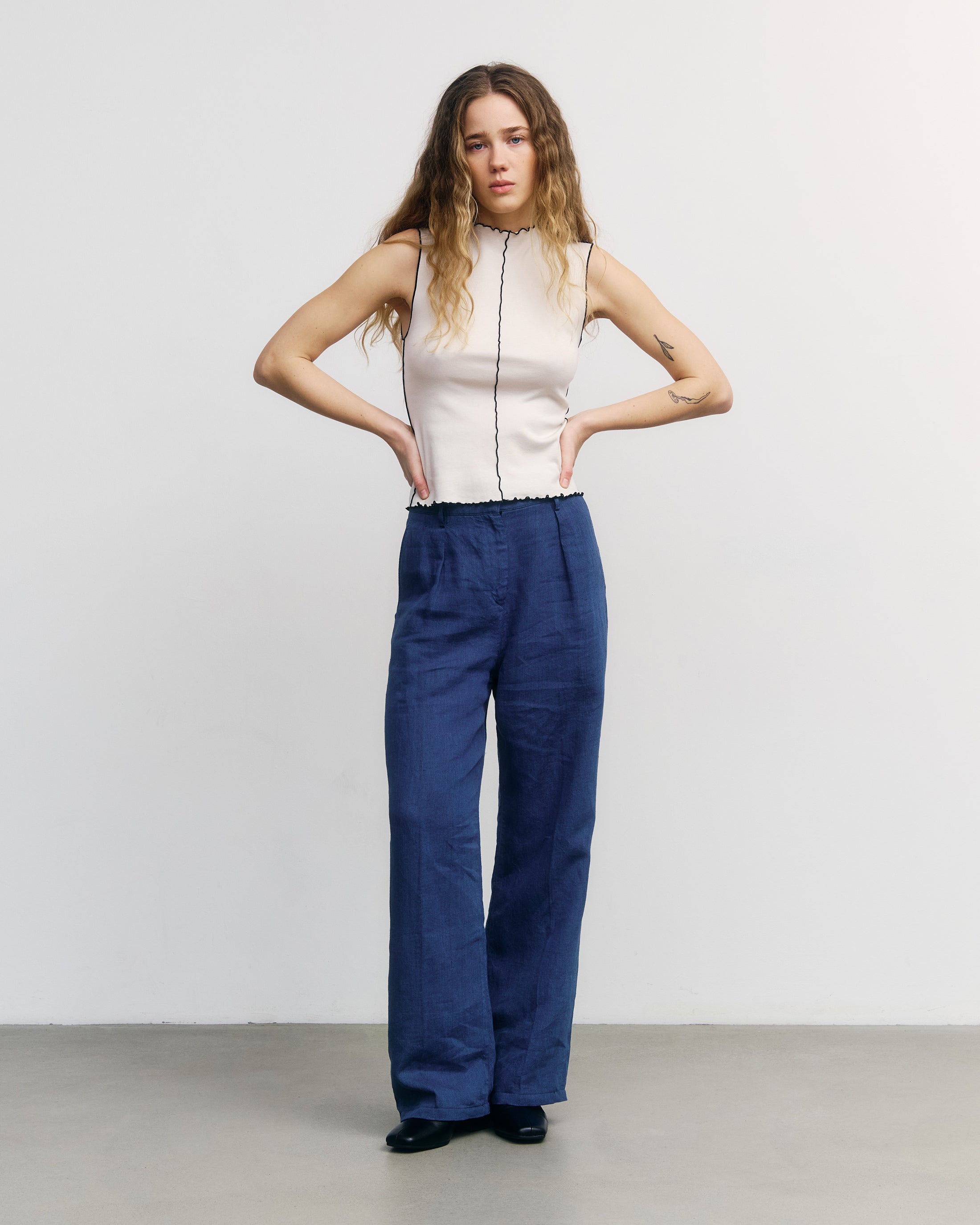 Rotholz womens vegan Top Pin Tucked Nature White
