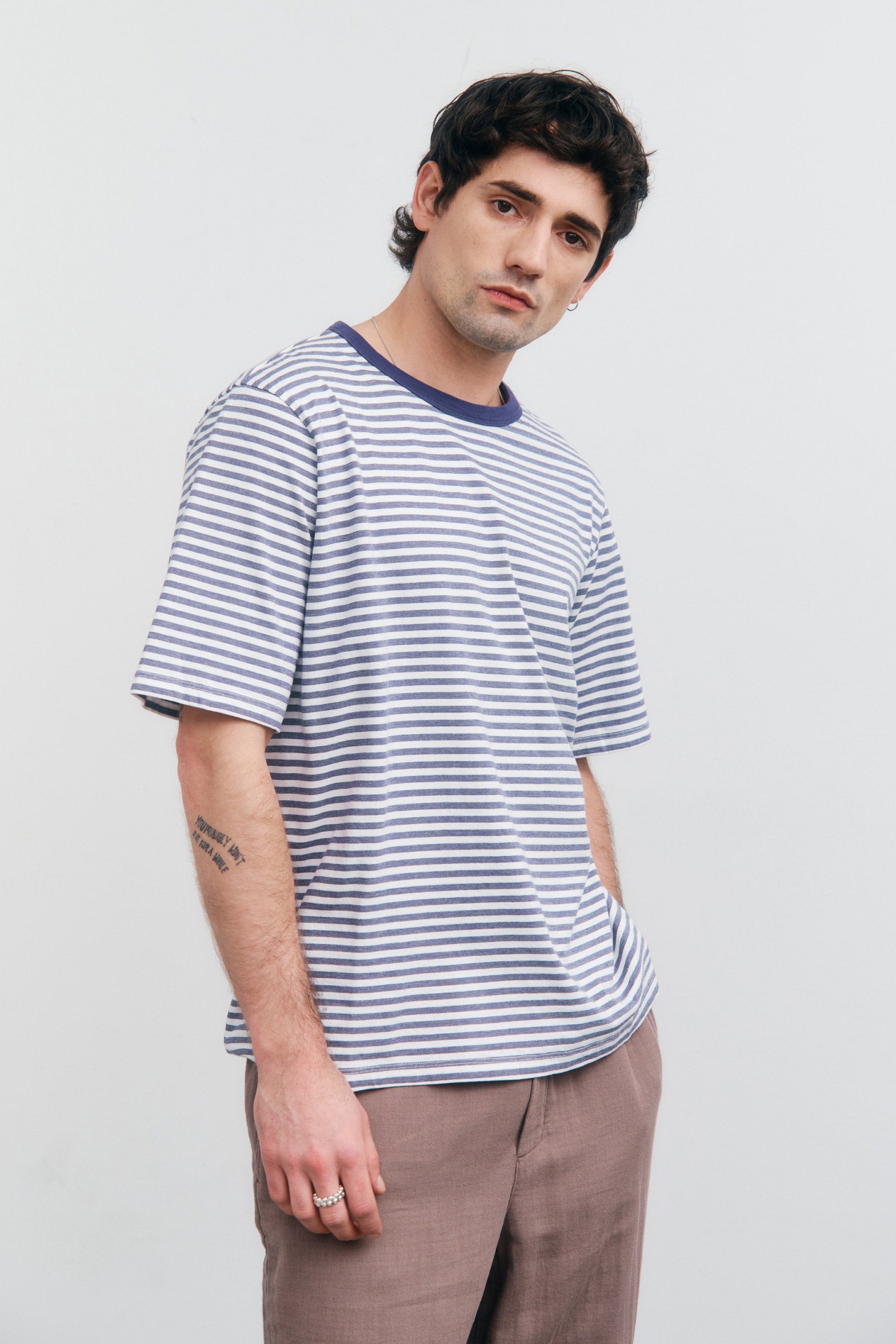 Image of Rotholz mannen vegan T-Shirt Met Blauwe Strepen