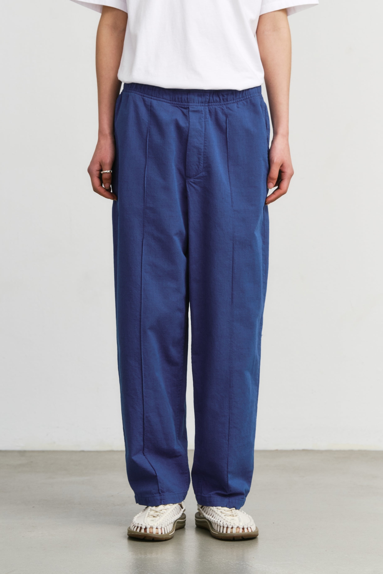 Image of Rotholz dames vegan Broek Met Wijde Plooien, Oceaanblauw