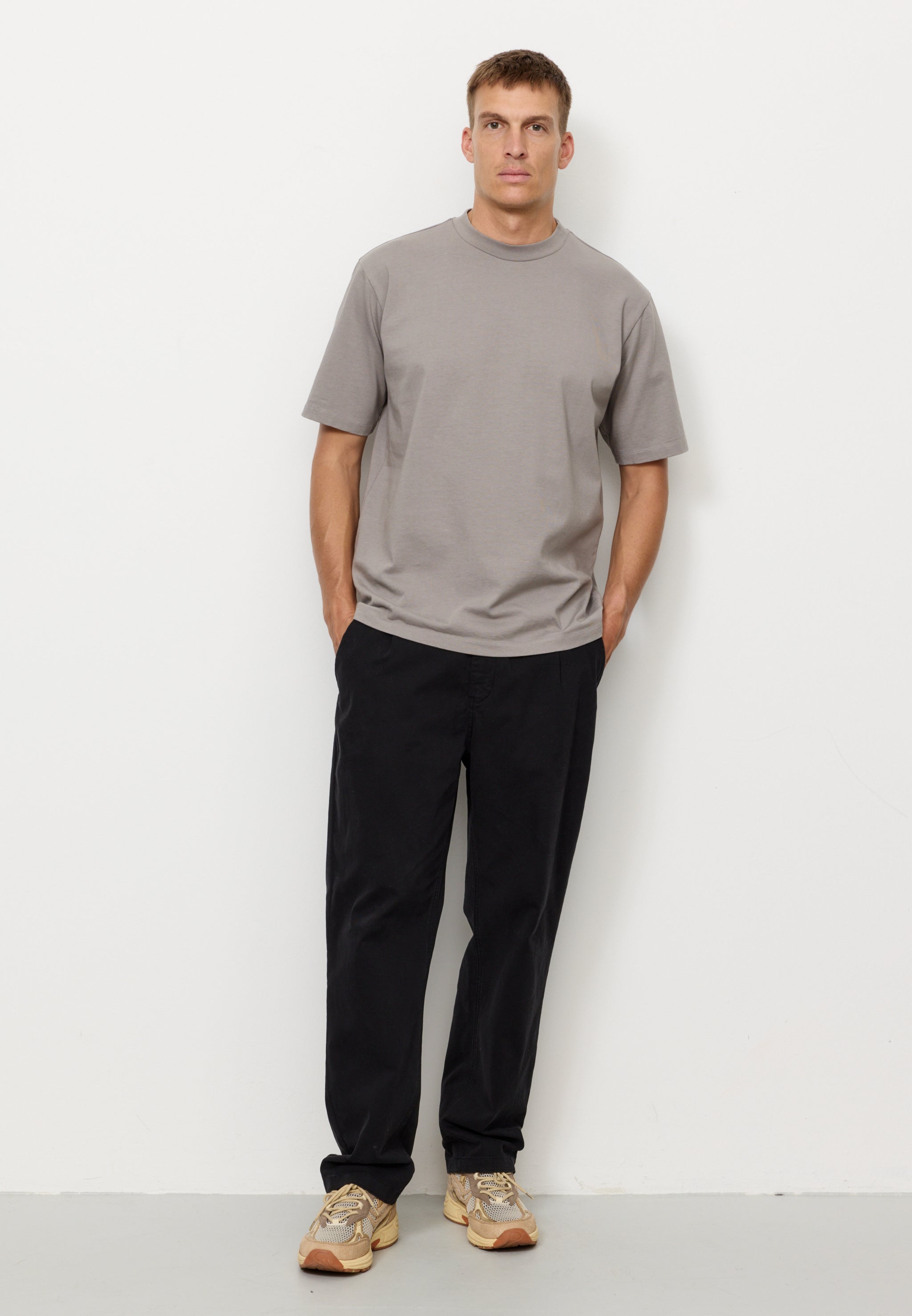 Recolution Chinos Oak Black