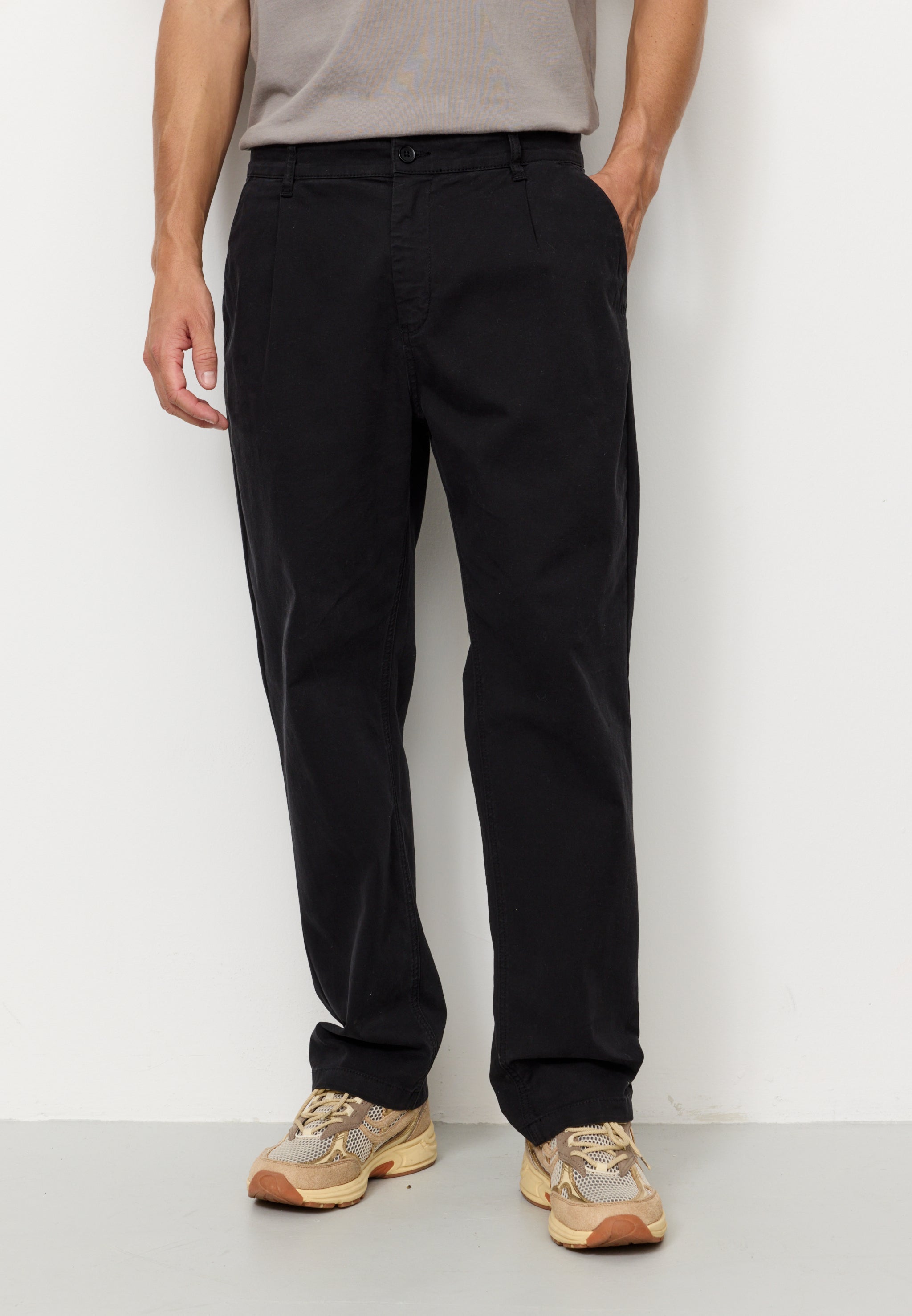 Recolution Chinos Oak Black