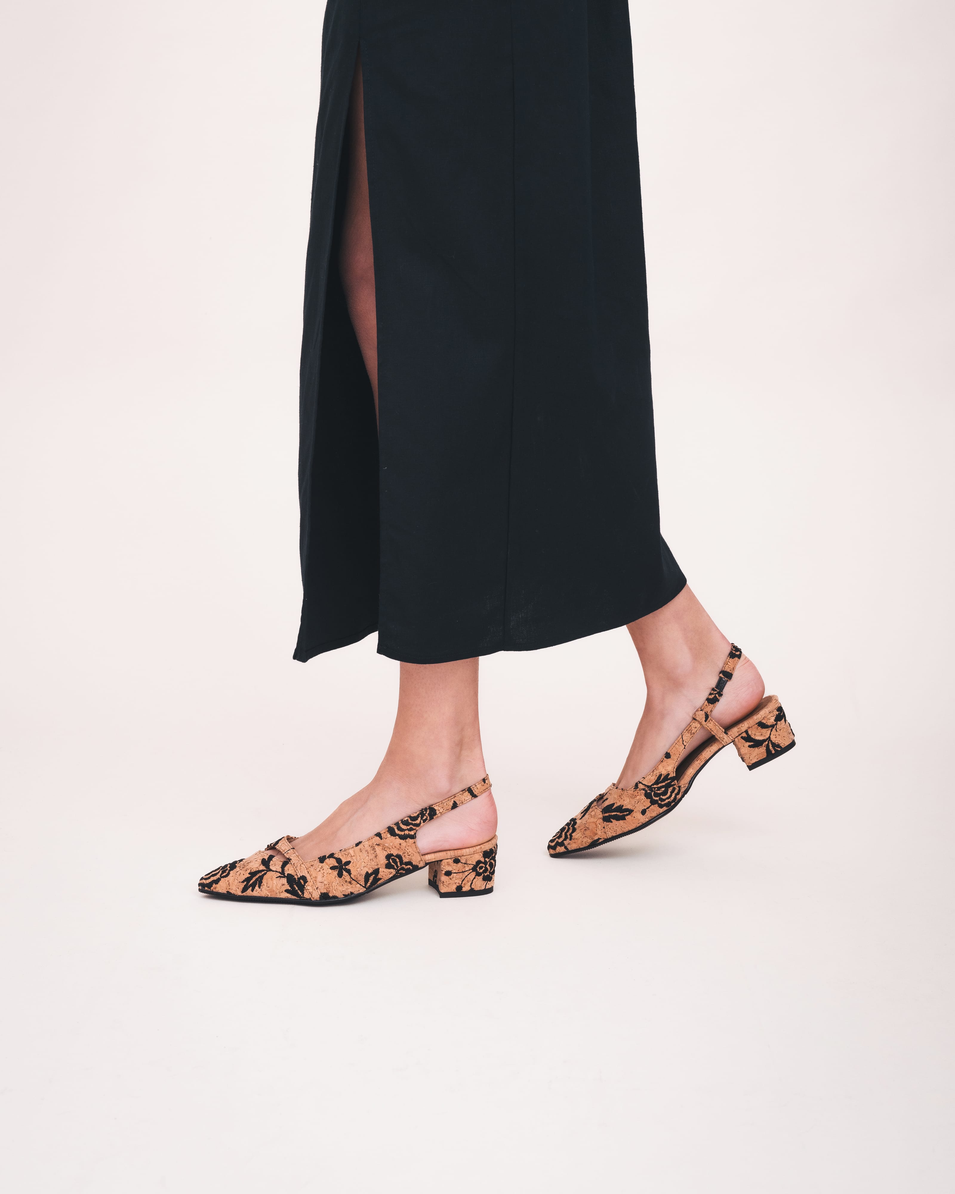 NAE womens vegan Pumps Zurie Brown