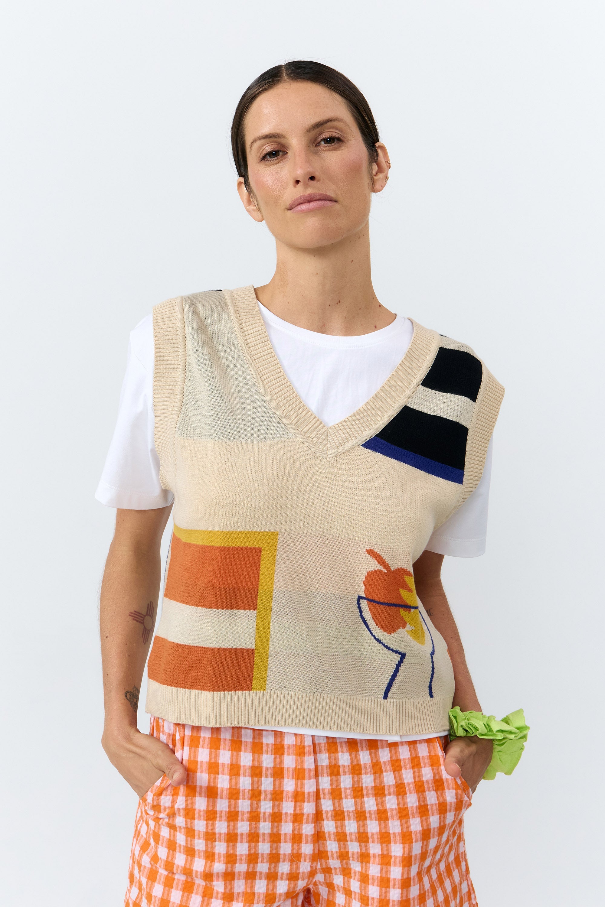 Image of SUITE13LAB dames vegan Vest Amates Holidays Beige