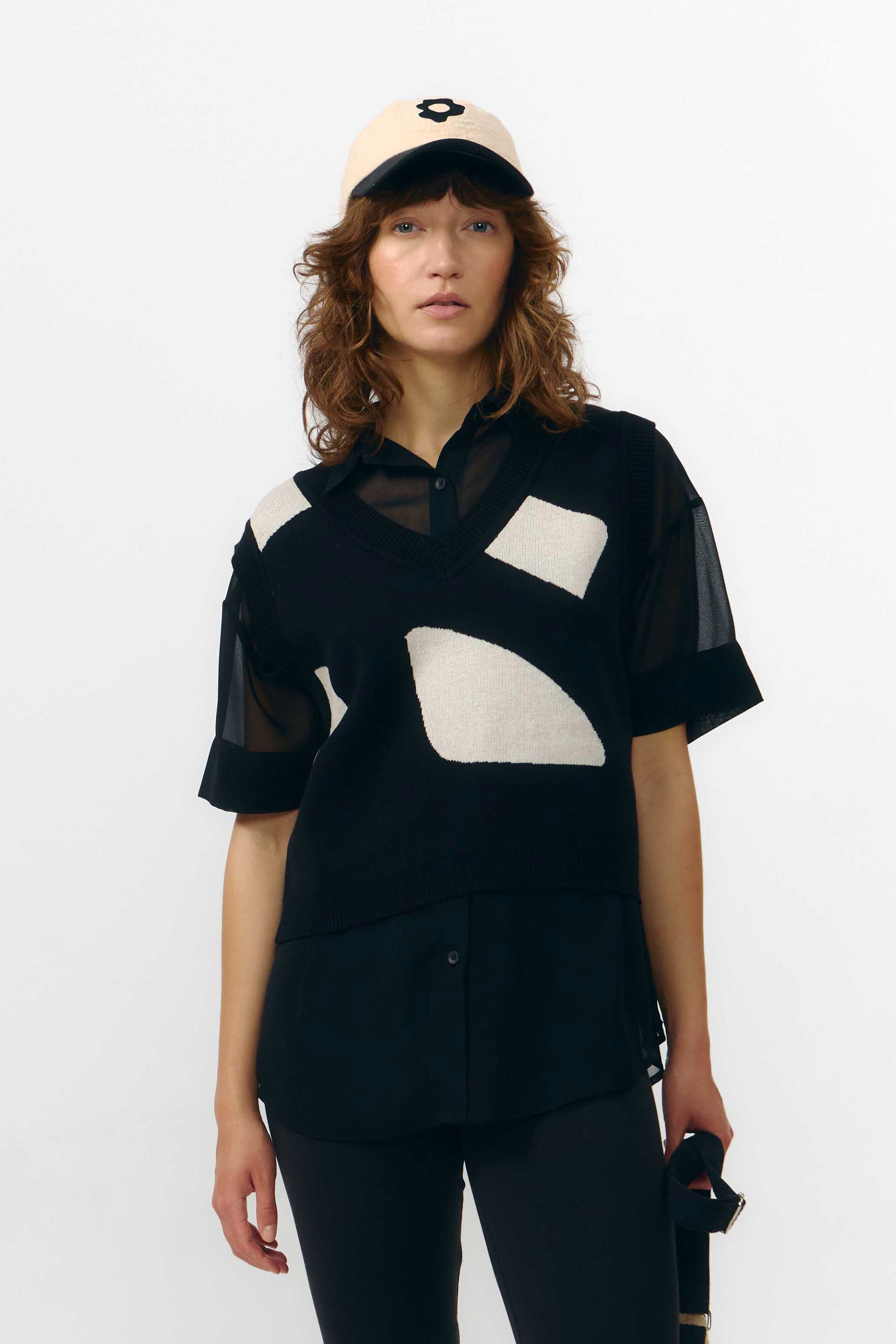 Image of SUITE13LAB dames vegan Vest Amates Stones Zwart