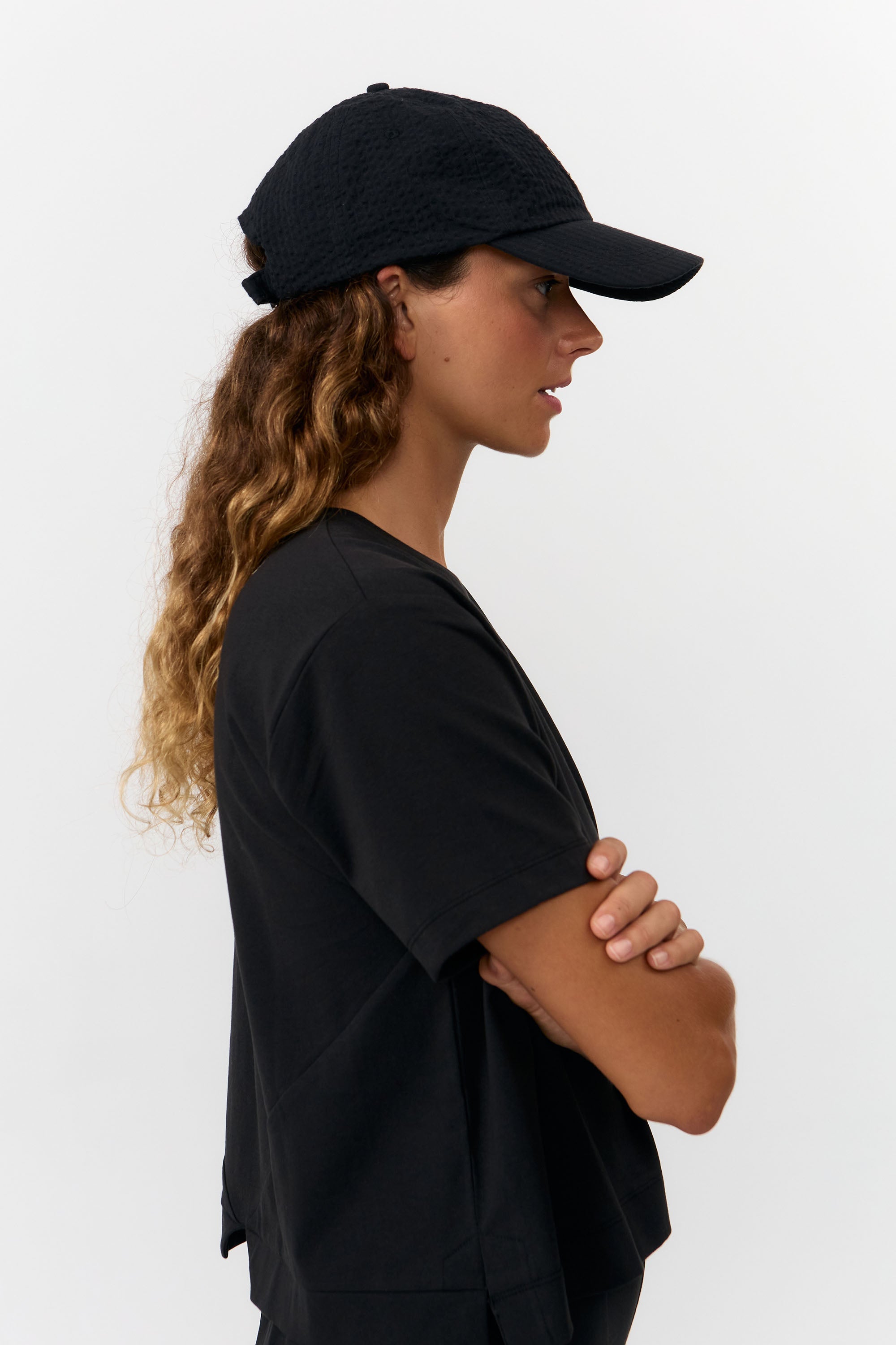 SUITE13LAB womens vegan Cap Aura Black