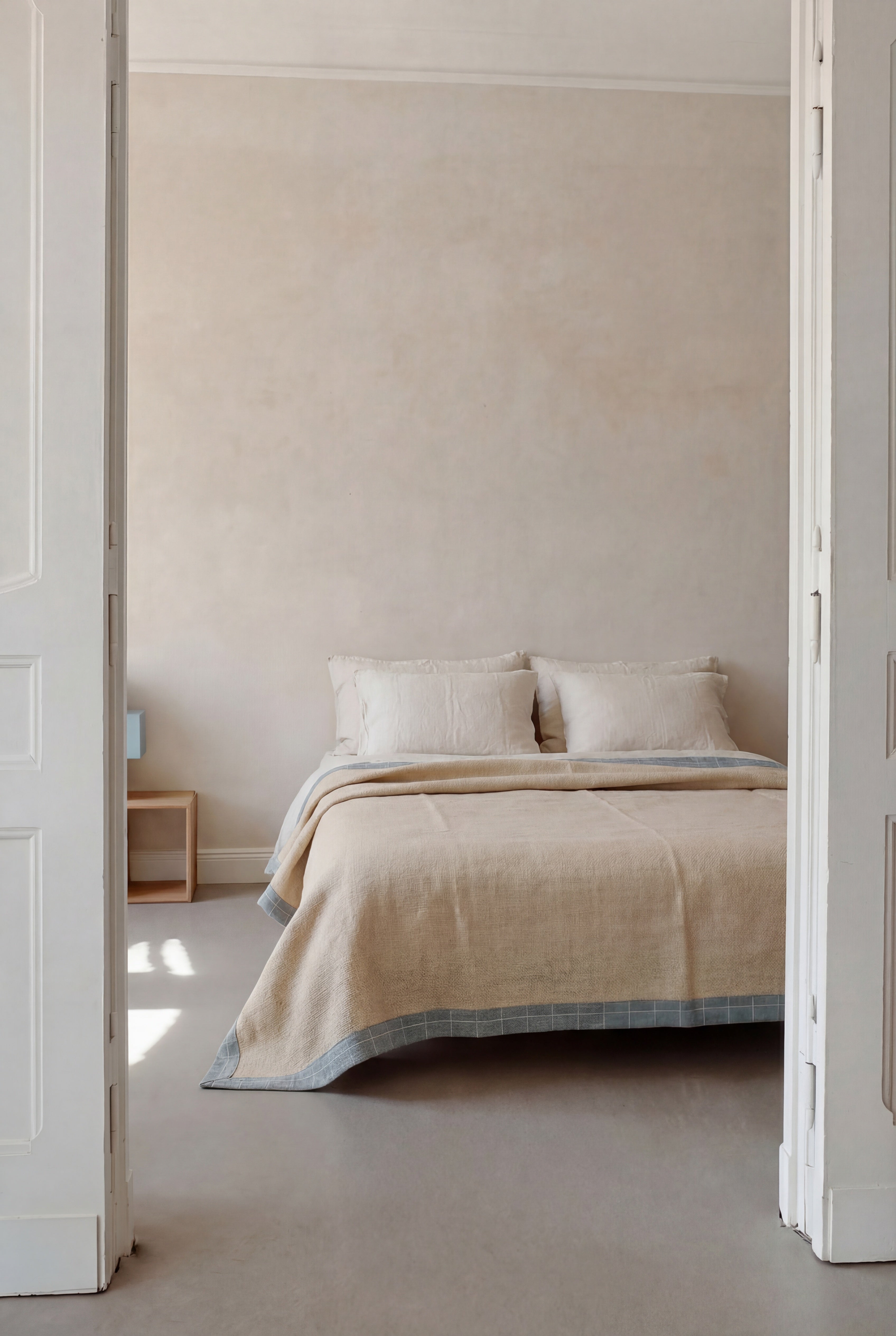 Jyoti Fair Works Tagesdecke Reversible Ghapala Eisblau