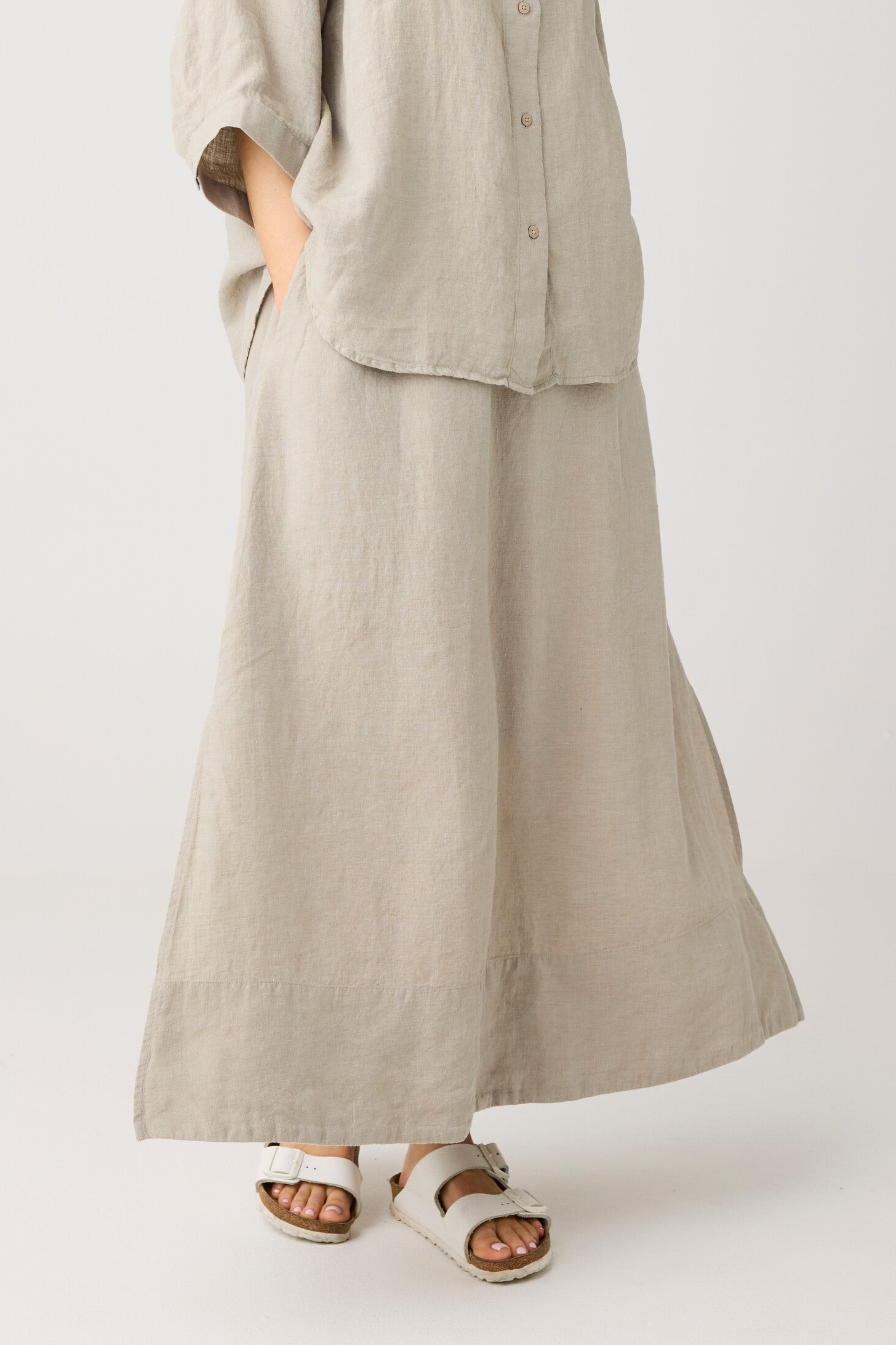 Image of KnowledgeCotton Apparel dames vegan Maxi Rok Van Licht Linnen Met Een Veermotief, Grijs
