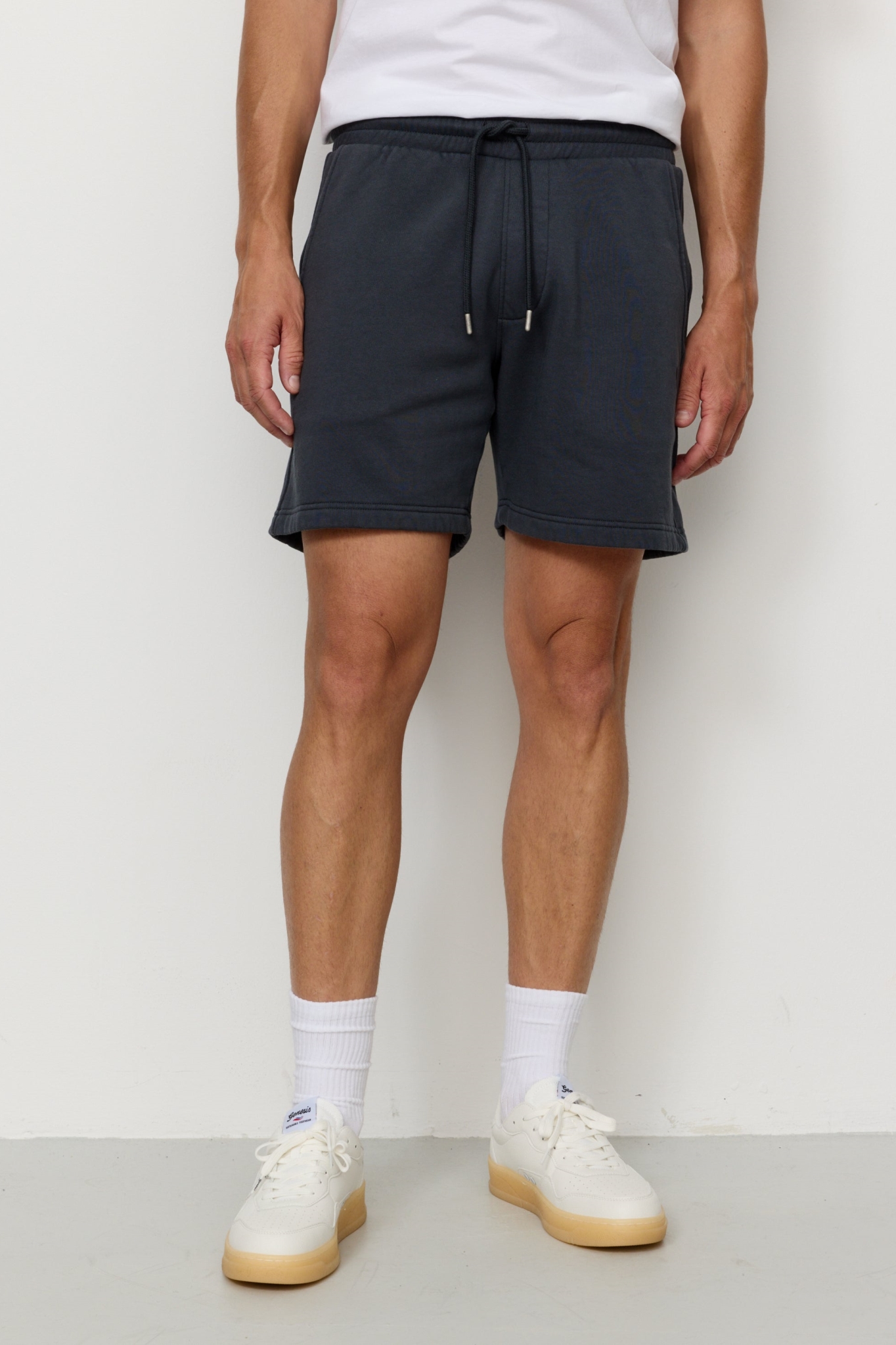 Image of Recolution mannen vegan Sweatshorts Balm Donkergrijs