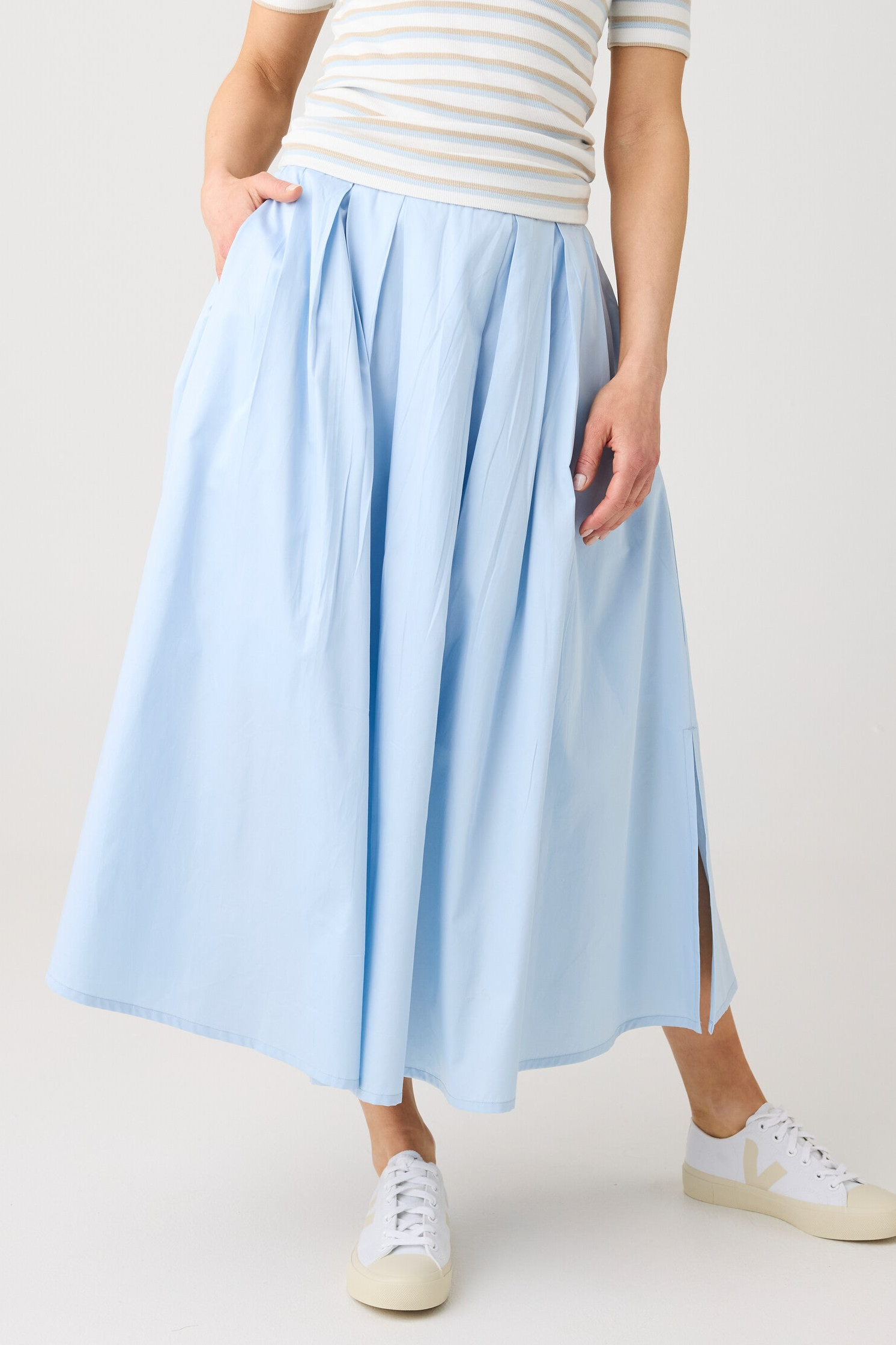 Image of KnowledgeCotton Apparel dames vegan Rok Van Satijn Met Plooien, Hemelsblauw