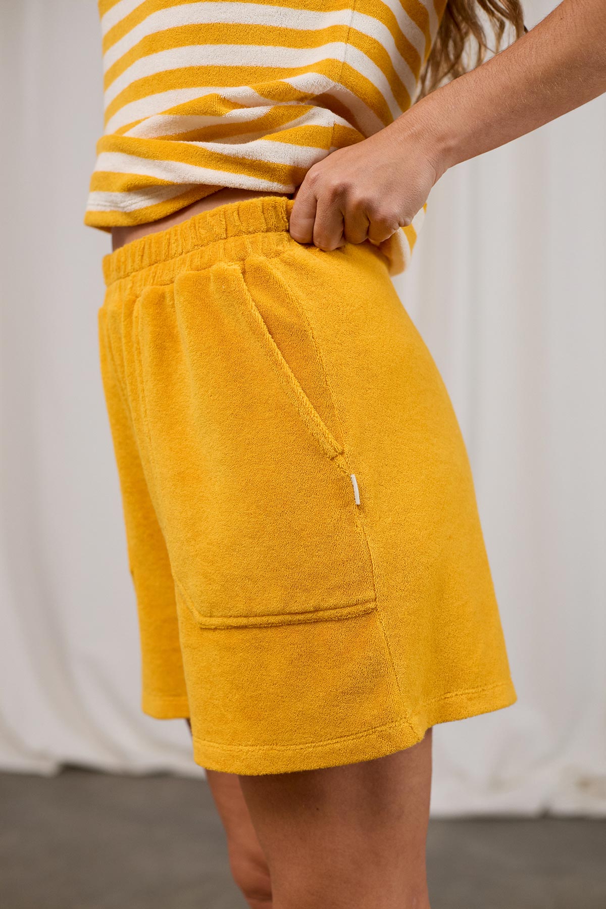 Image of TWOTHIRDS dames vegan Shorts Waimalu Geel