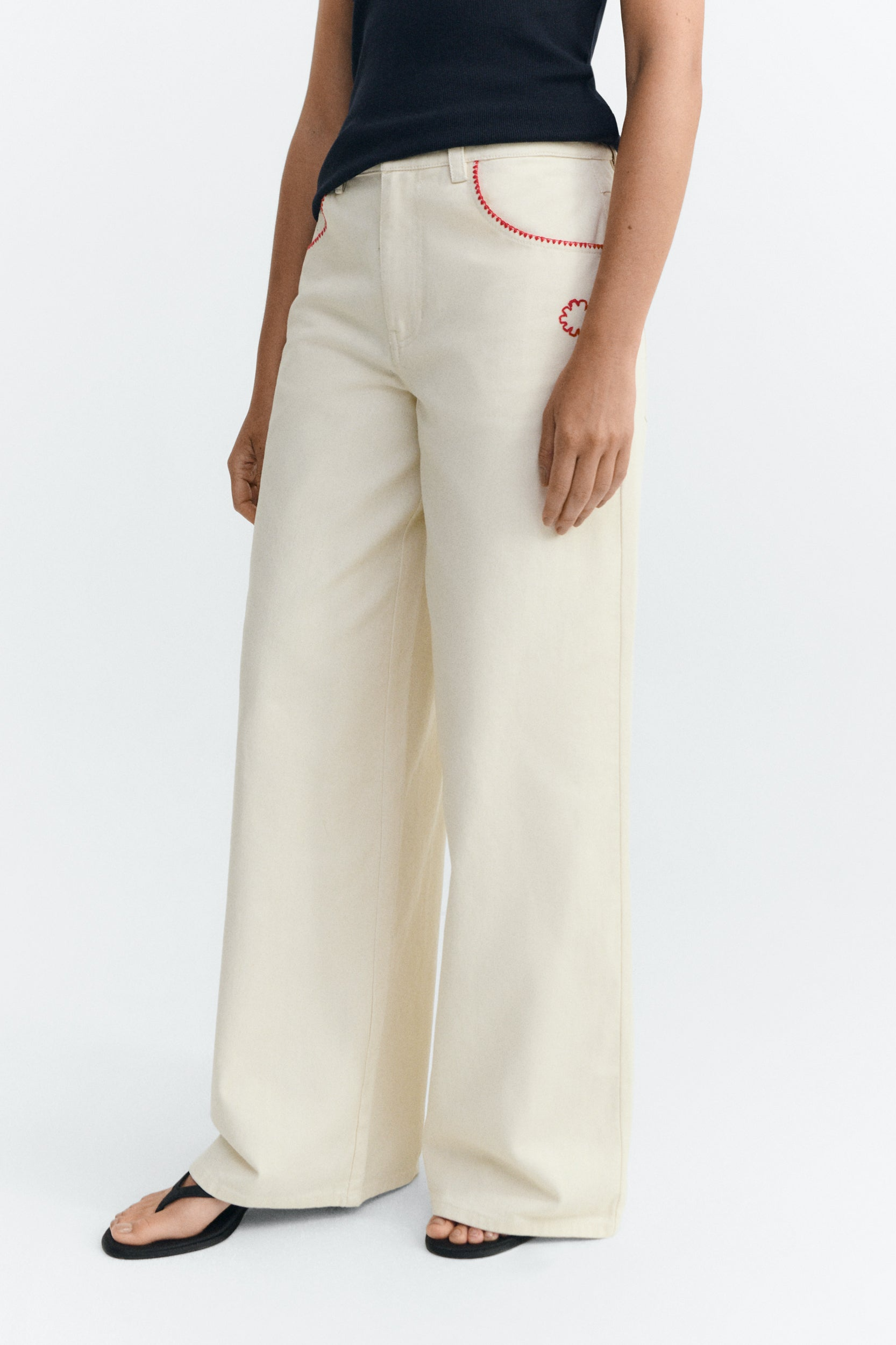 Image of Thinking MU dames vegan Hedda Handgeborduurde Broek Met Wijde Pijpen In Ecru