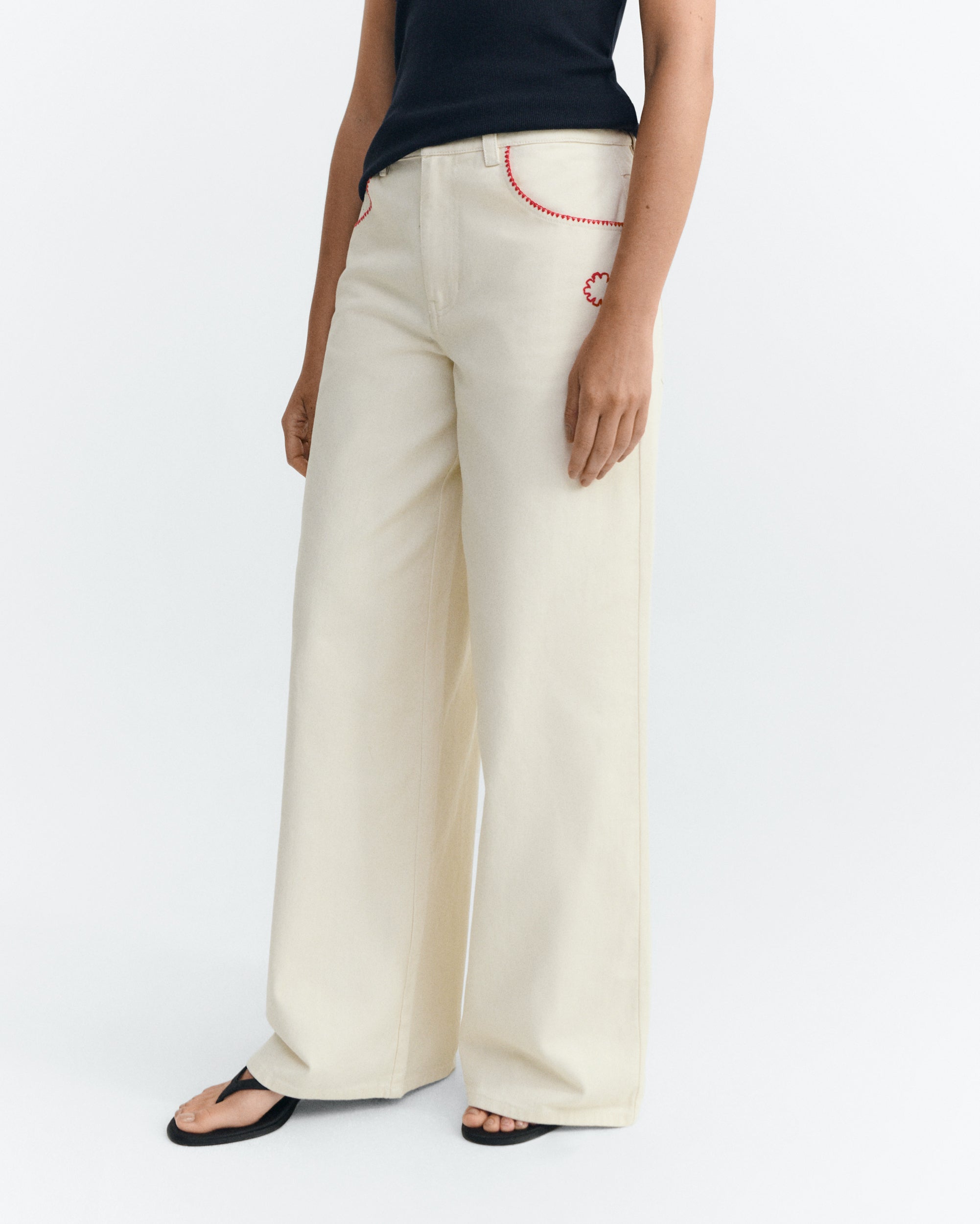 Thinking MU Hedda Handgeborduurde Broek Met Wijde Pijpen In Ecru