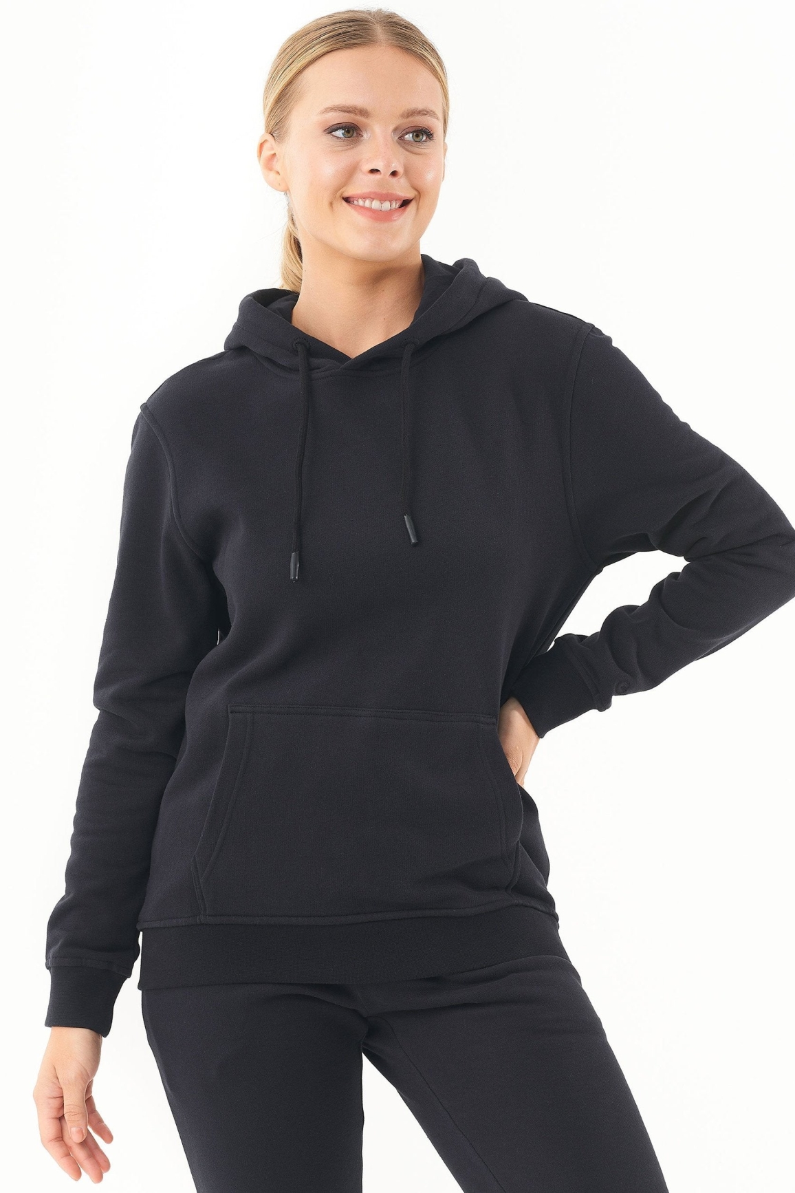 Image of ORGANICATION dames vegan Soft Touch Hoodie Zwart