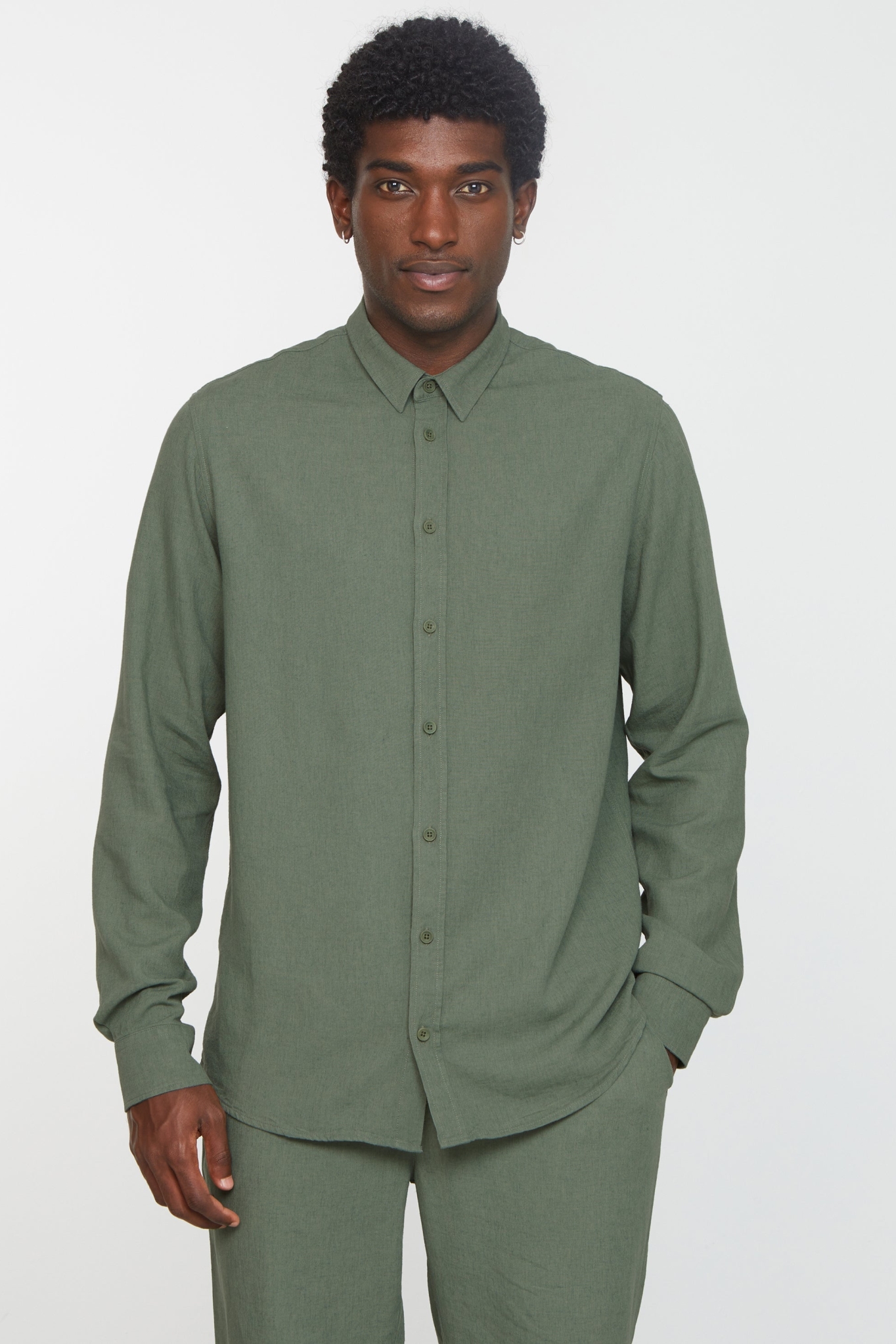 Recolution Herren vegan Hemd Muskatnuss Khaki