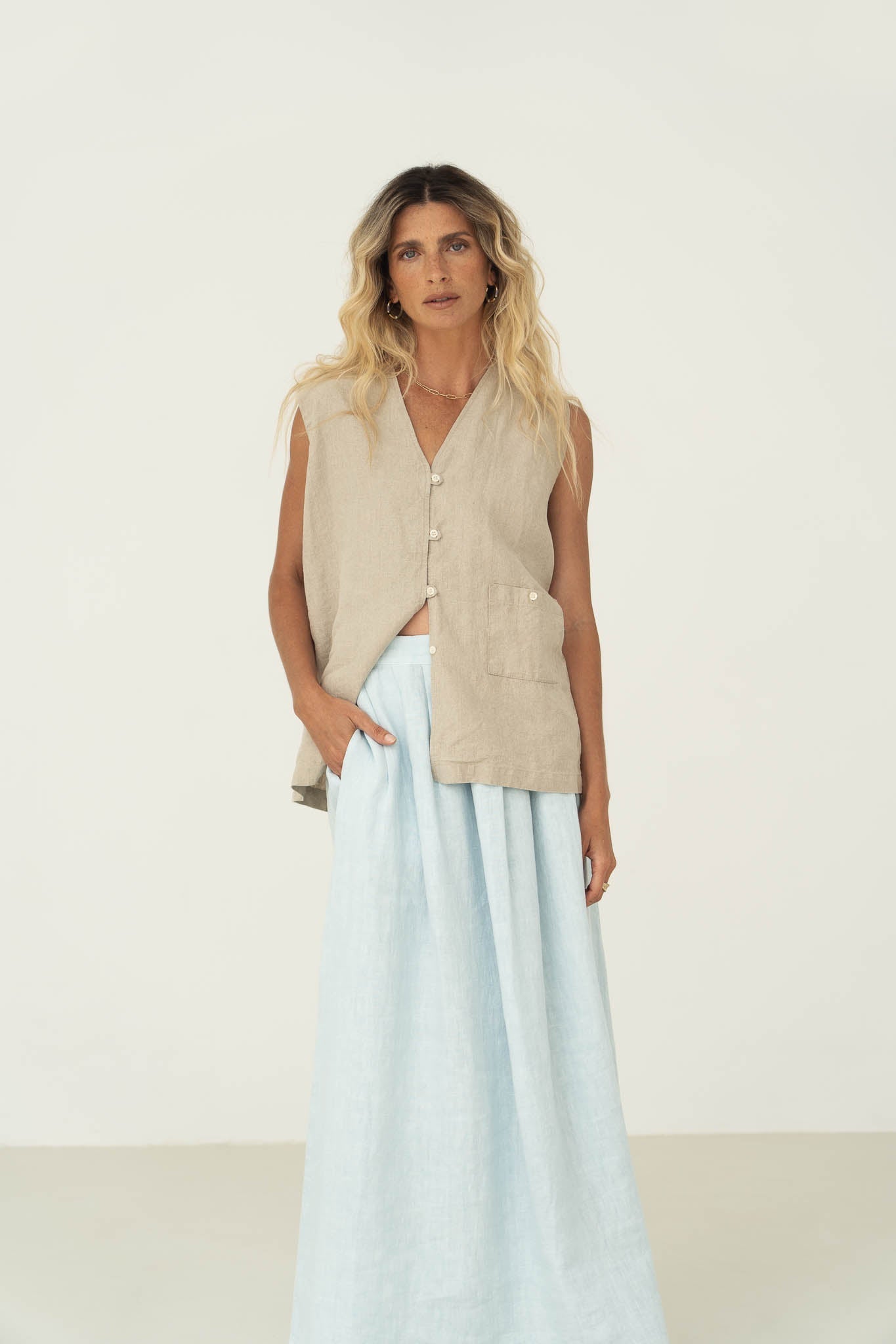 Näz womens vegan Vest Mila Beige