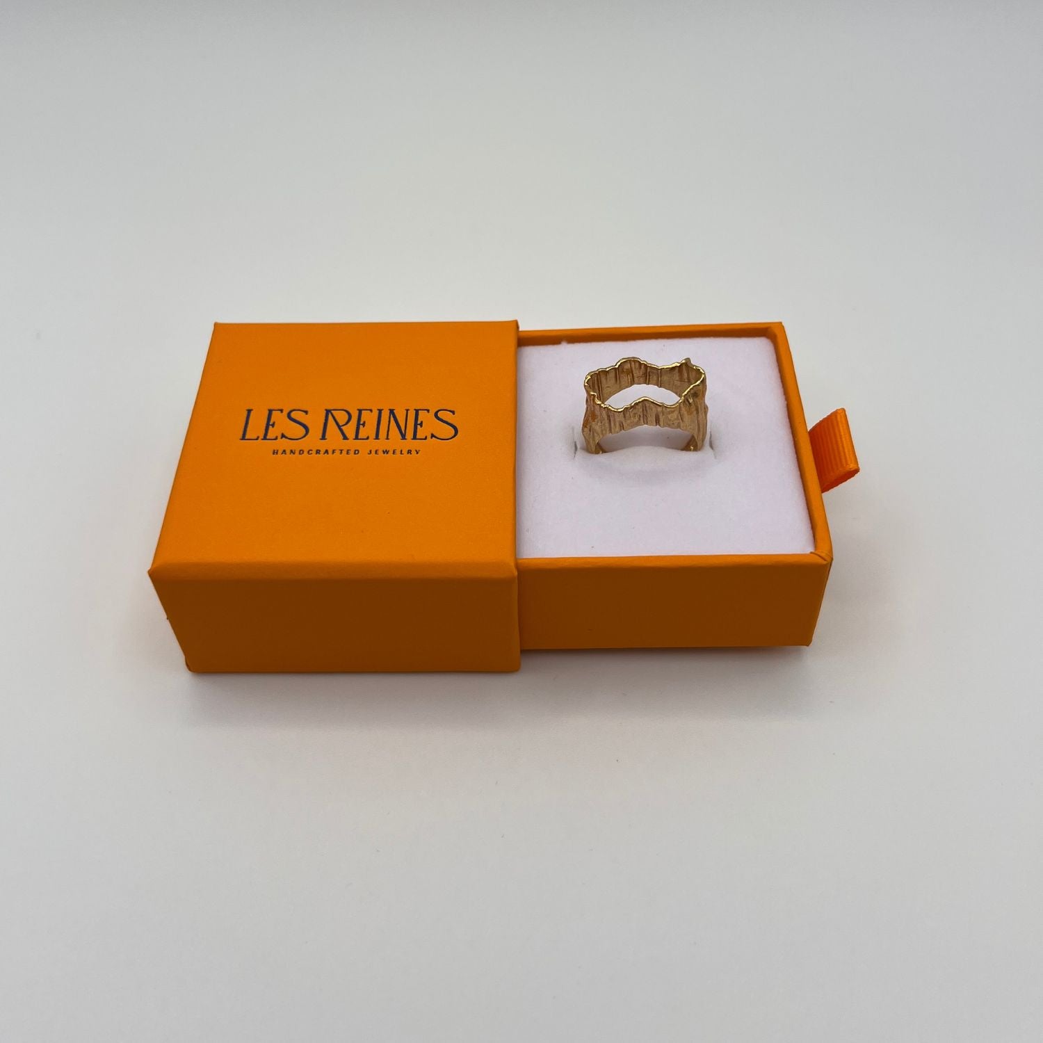 Les Reines Ring Golden Crêpe Gold