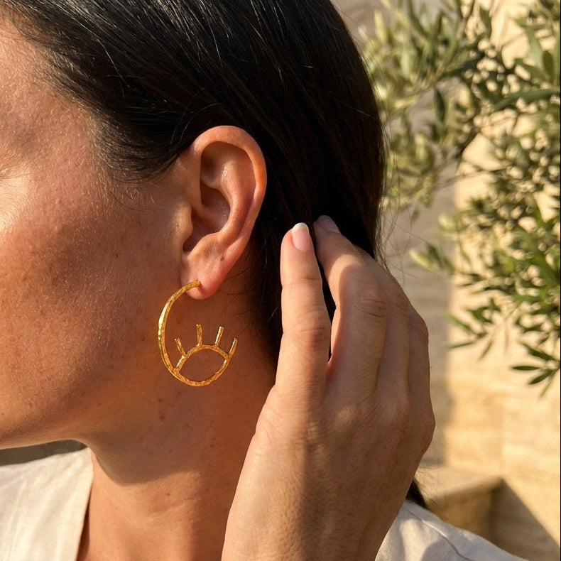 Les Reines Earrings Eye Of The Sun Gold