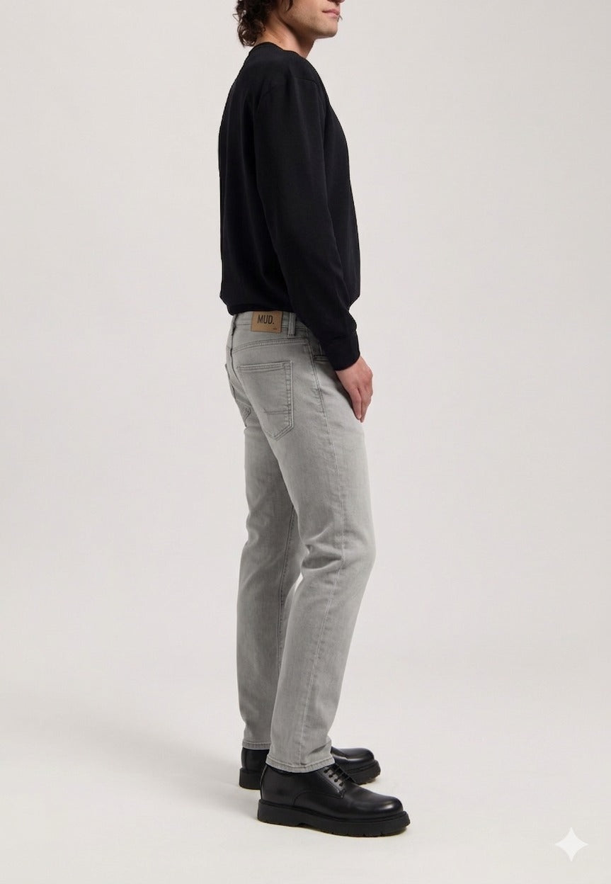 MUD Jeans men vegan Jeans Dunn Low Tapered Faded Grey