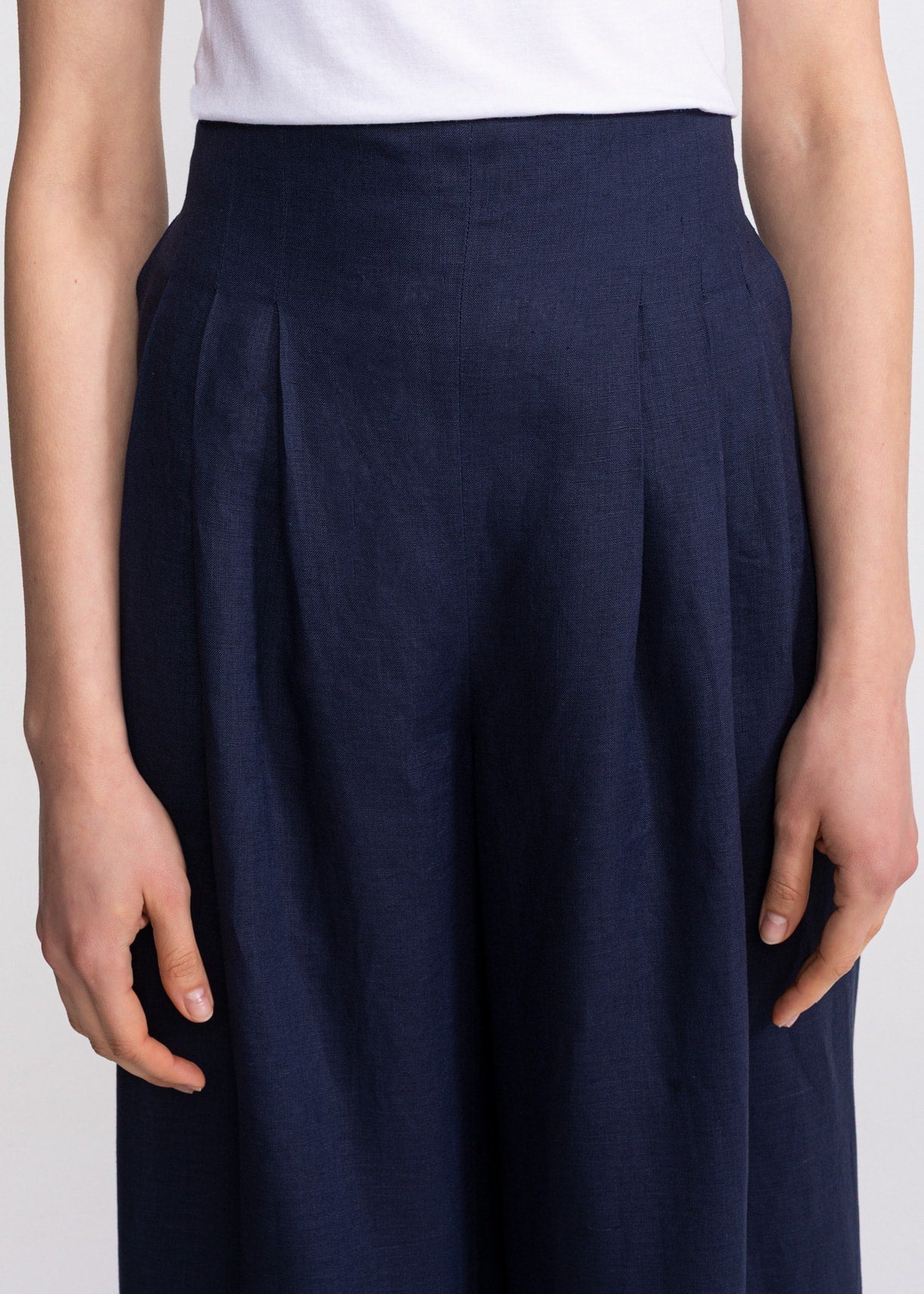 De IONESCU womens vegan Pants High Waist Deva Navy Blue