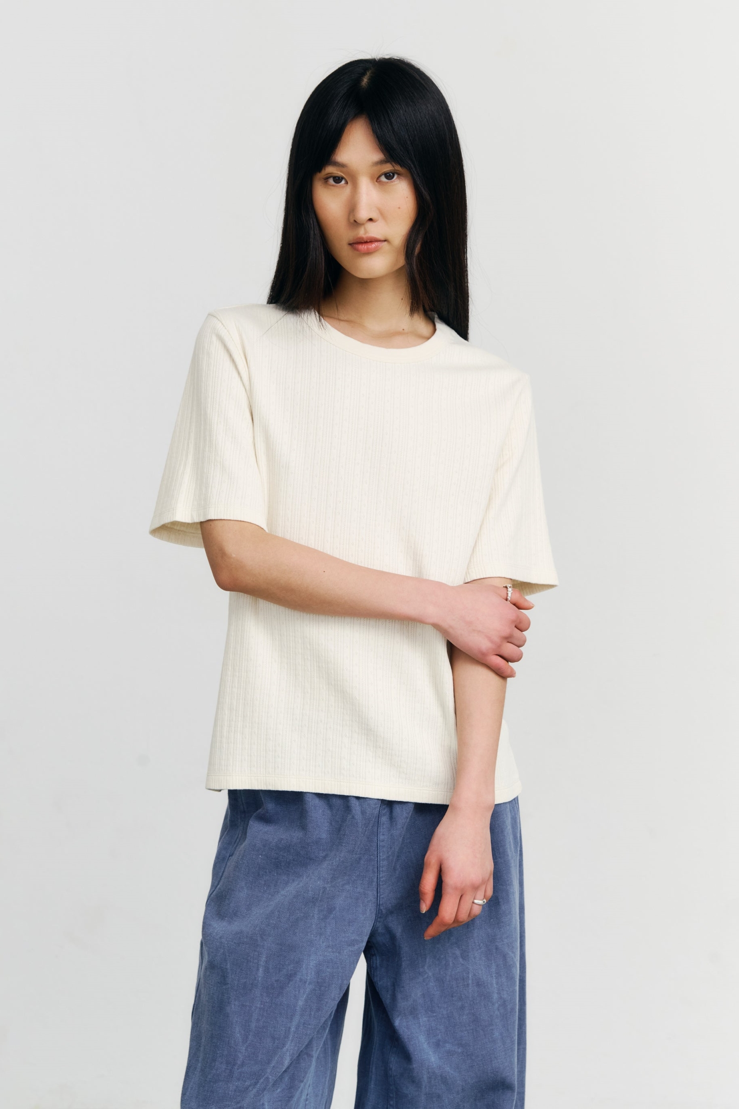 Image of Rotholz dames vegan Geribbeld T-Shirt In Crèmekleur