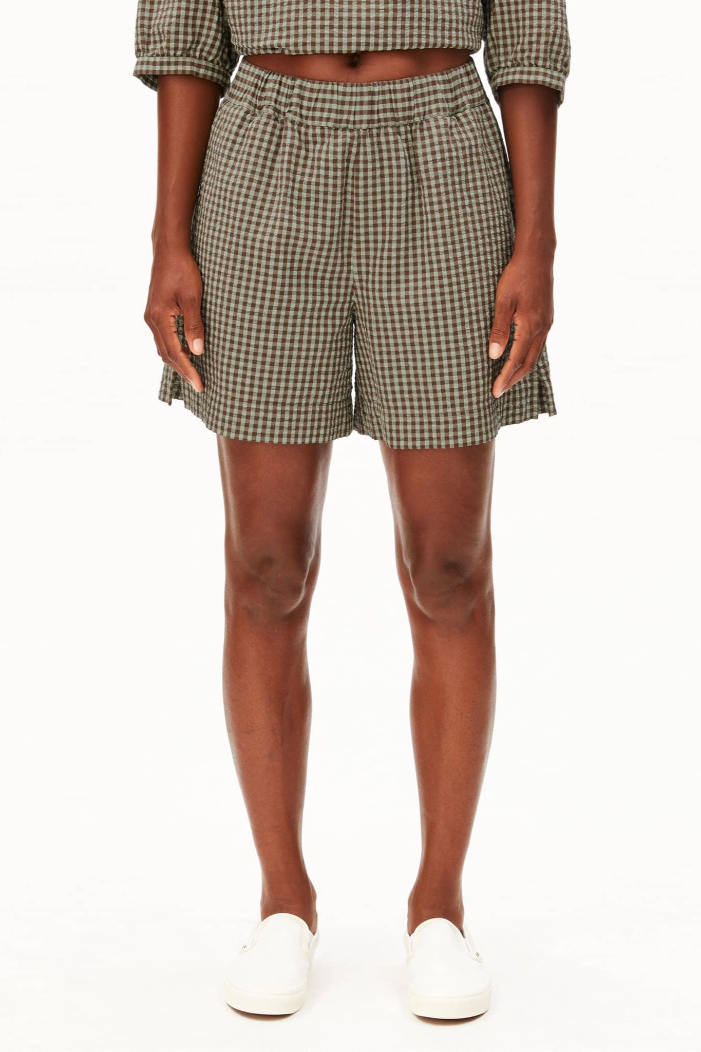 Image of ARMEDANGELS dames vegan Shorts Vichy Seersucker Bruin