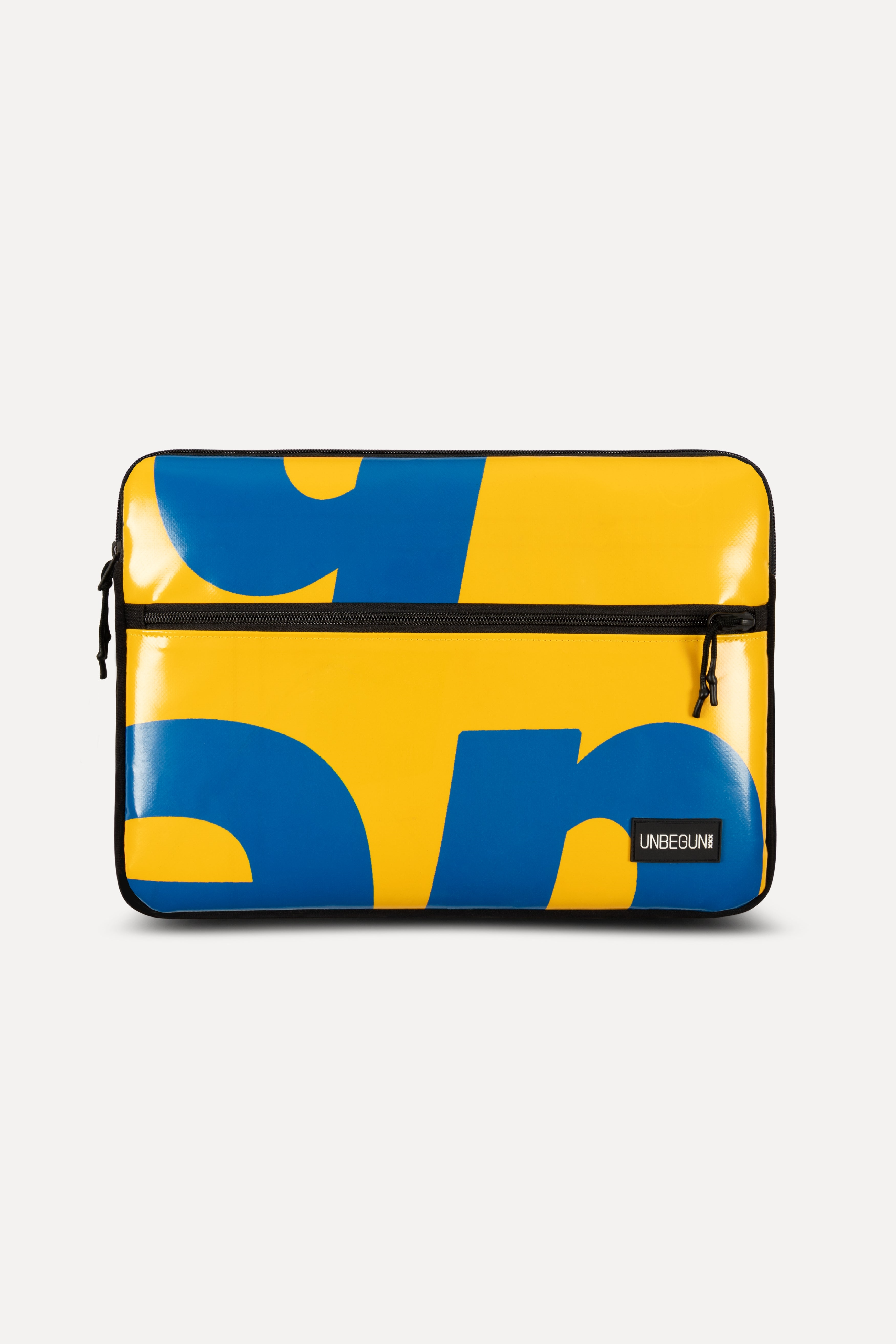 Image of UNBEGUN dames vegan Laptophoes Met Voorvak Opdruk Ii Blauw/Geel